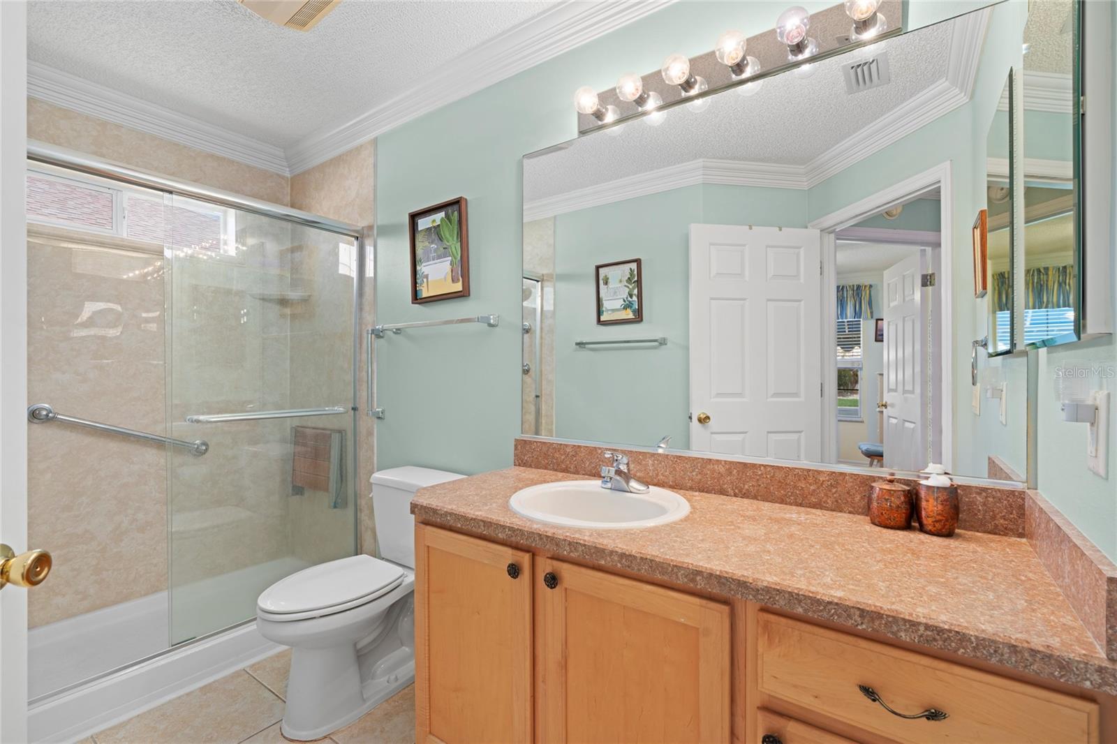 1936 PALO ALTO AVE, LADY LAKE, FL, 32159