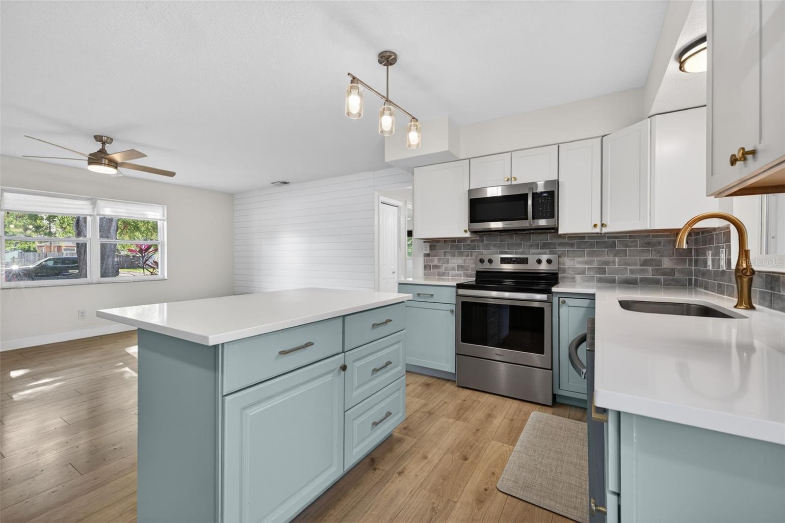 4160 19TH ST N, ST PETERSBURG, FL, 33714