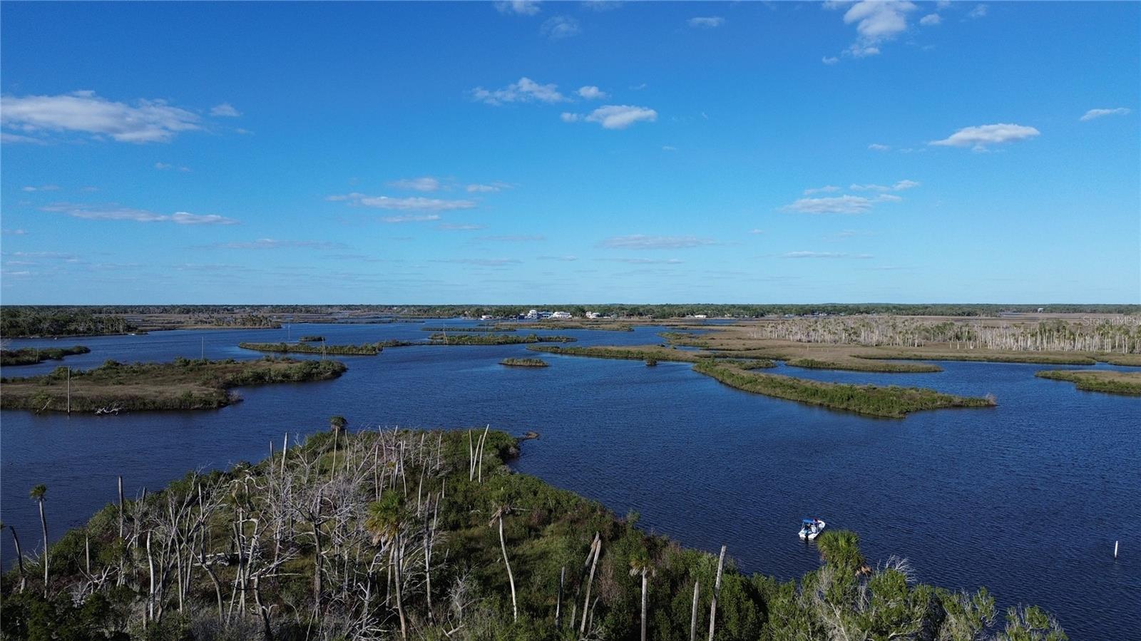 7472 W THUNDERBIRD ISLAND, HOMOSASSA, FL, 34448