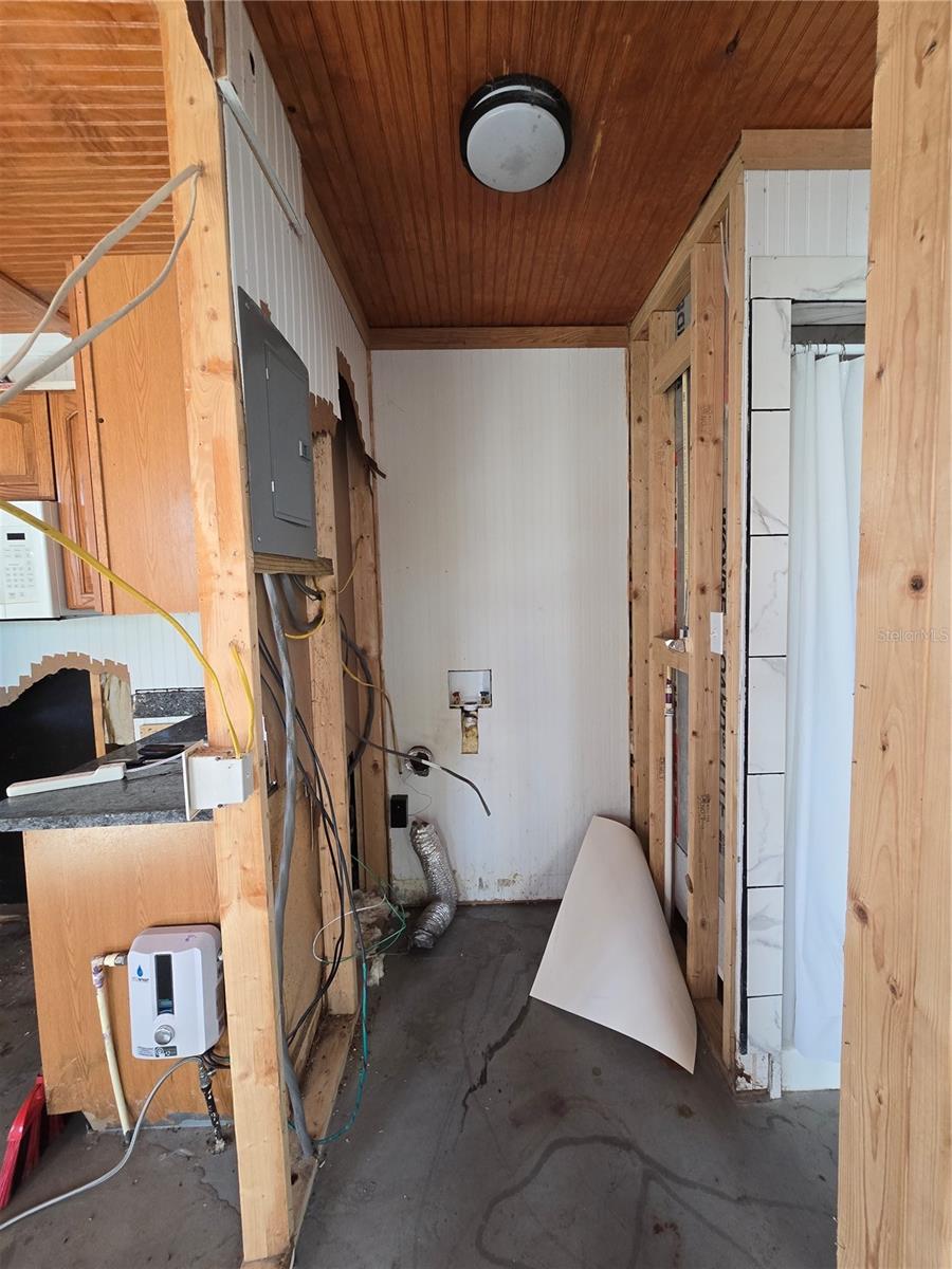 7472 W THUNDERBIRD ISLAND, HOMOSASSA, FL, 34448