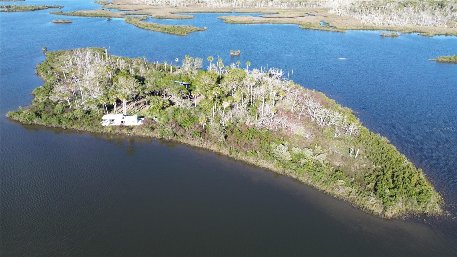 7472 W THUNDERBIRD ISLAND, HOMOSASSA, FL, 34448
