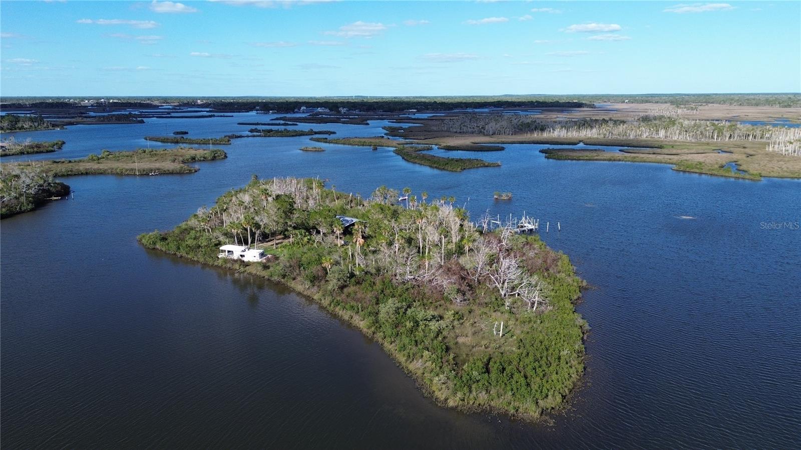 7472 W THUNDERBIRD ISLAND, HOMOSASSA, FL, 34448