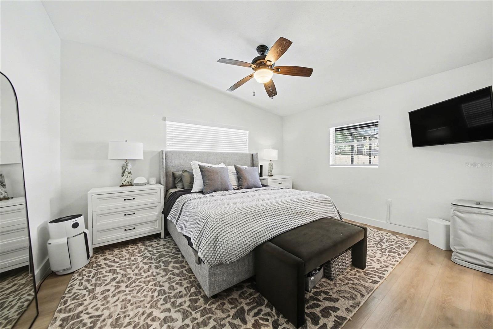 1026 S LAKEMONT AVE, WINTER PARK, FL, 32792