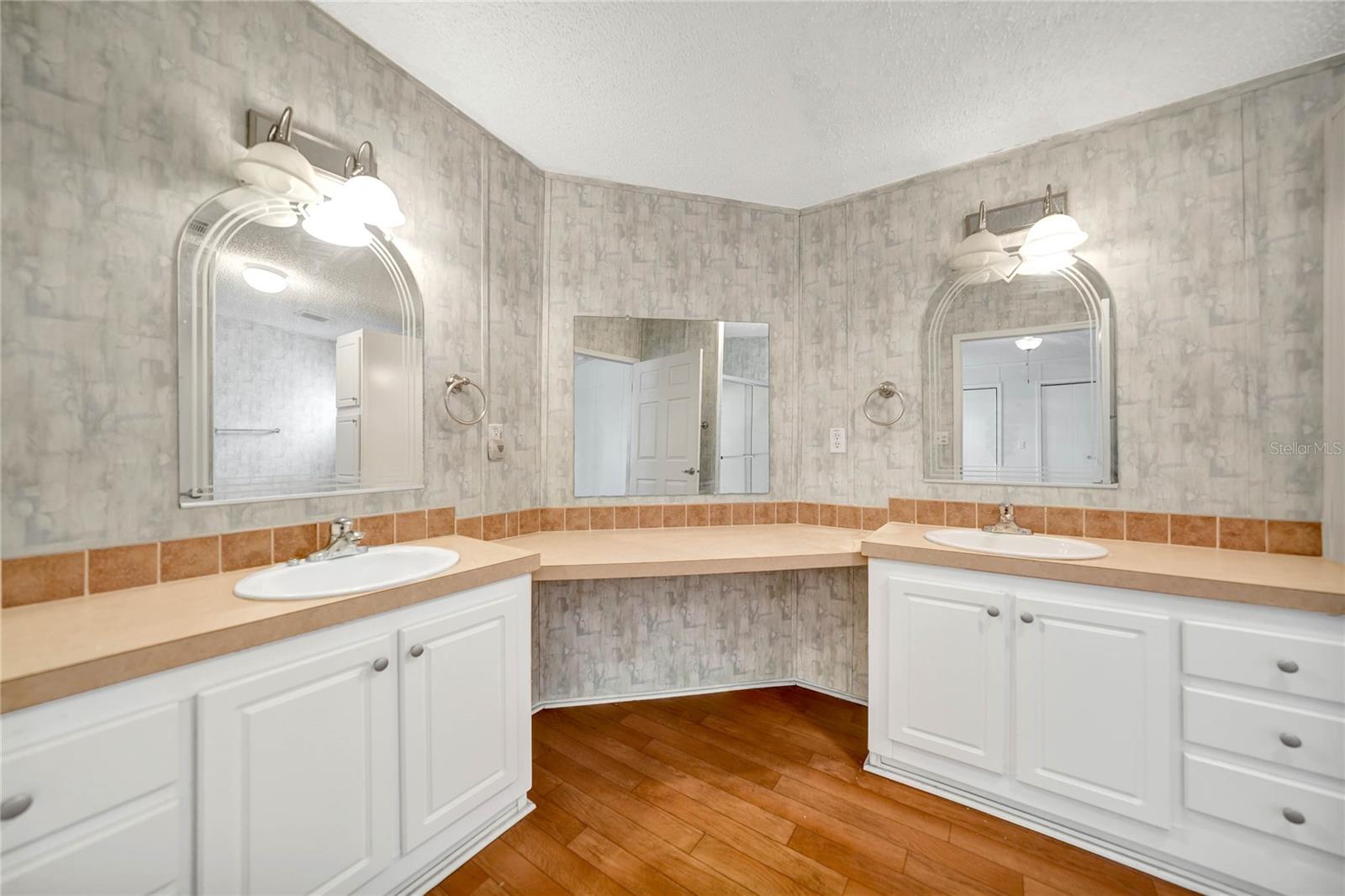 2100 KINGS HWY #206, PORT CHARLOTTE, FL, 33980