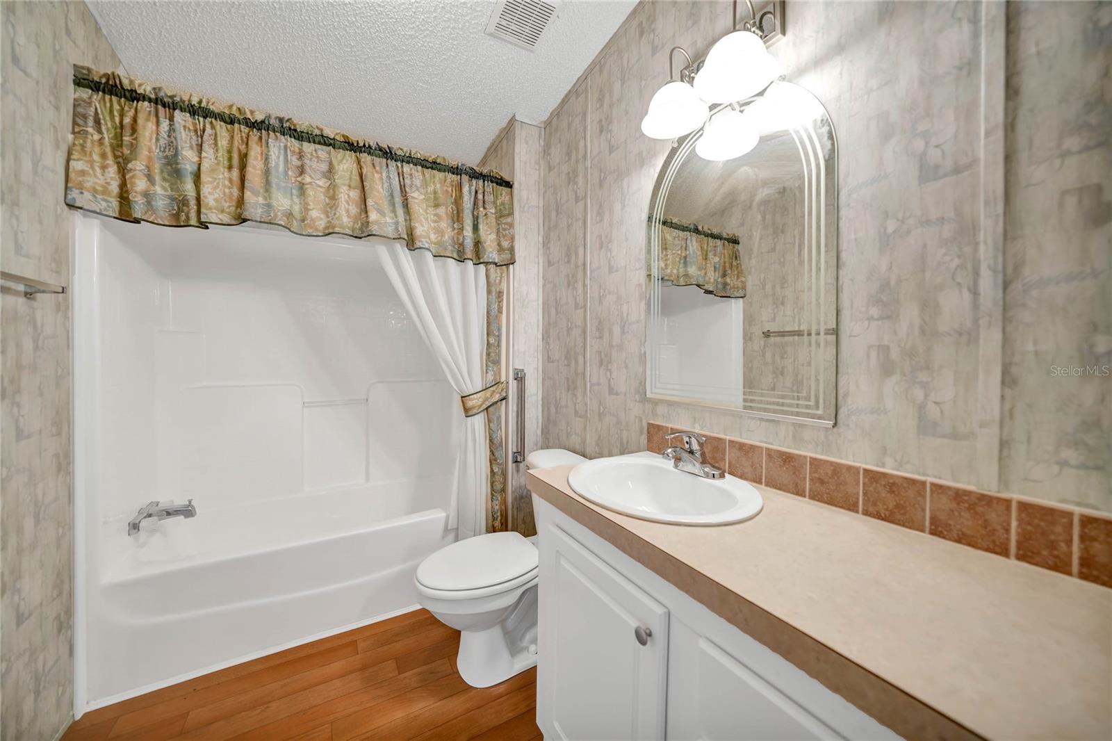 2100 KINGS HWY #206, PORT CHARLOTTE, FL, 33980