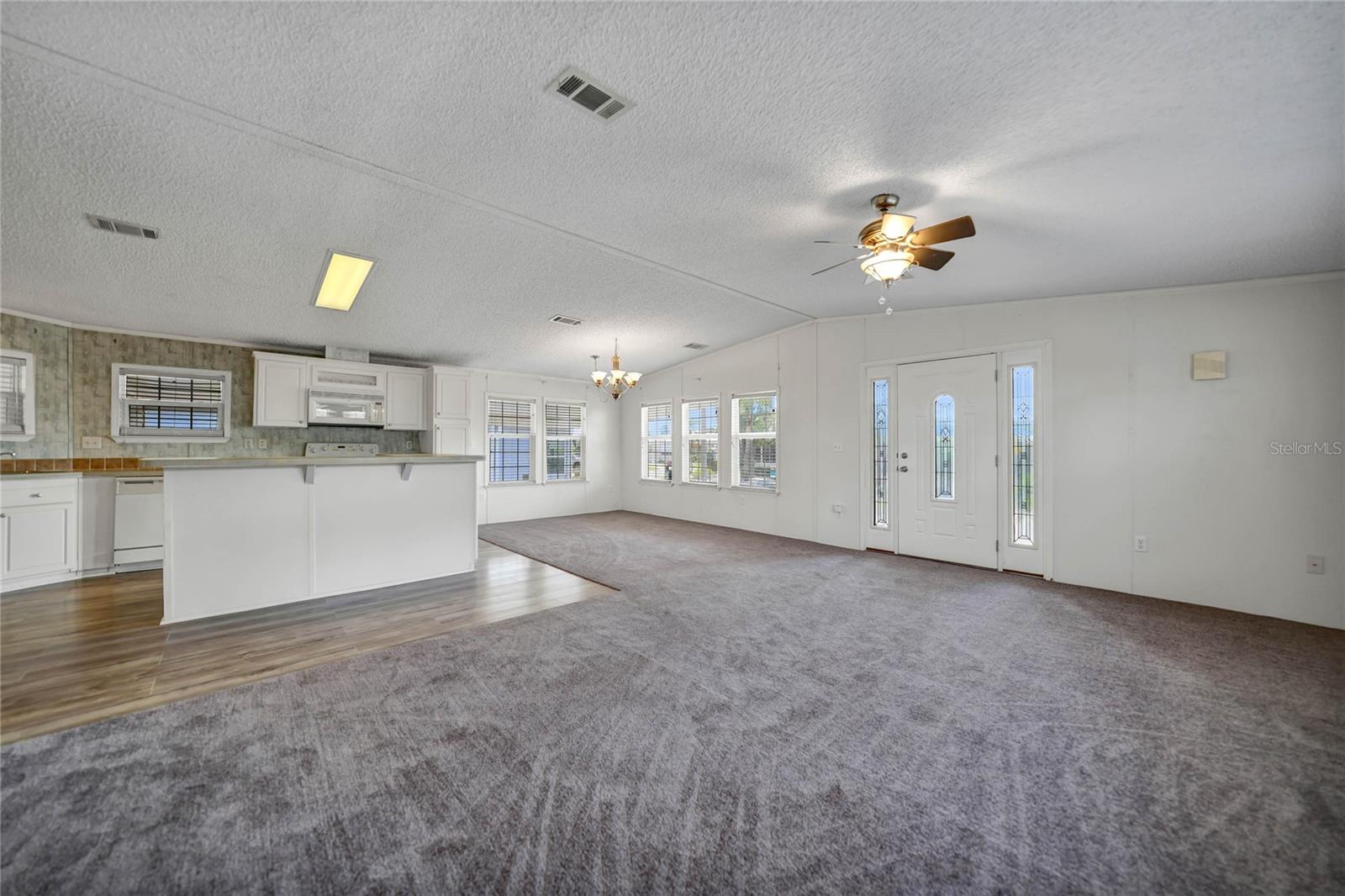 2100 KINGS HWY #206, PORT CHARLOTTE, FL, 33980