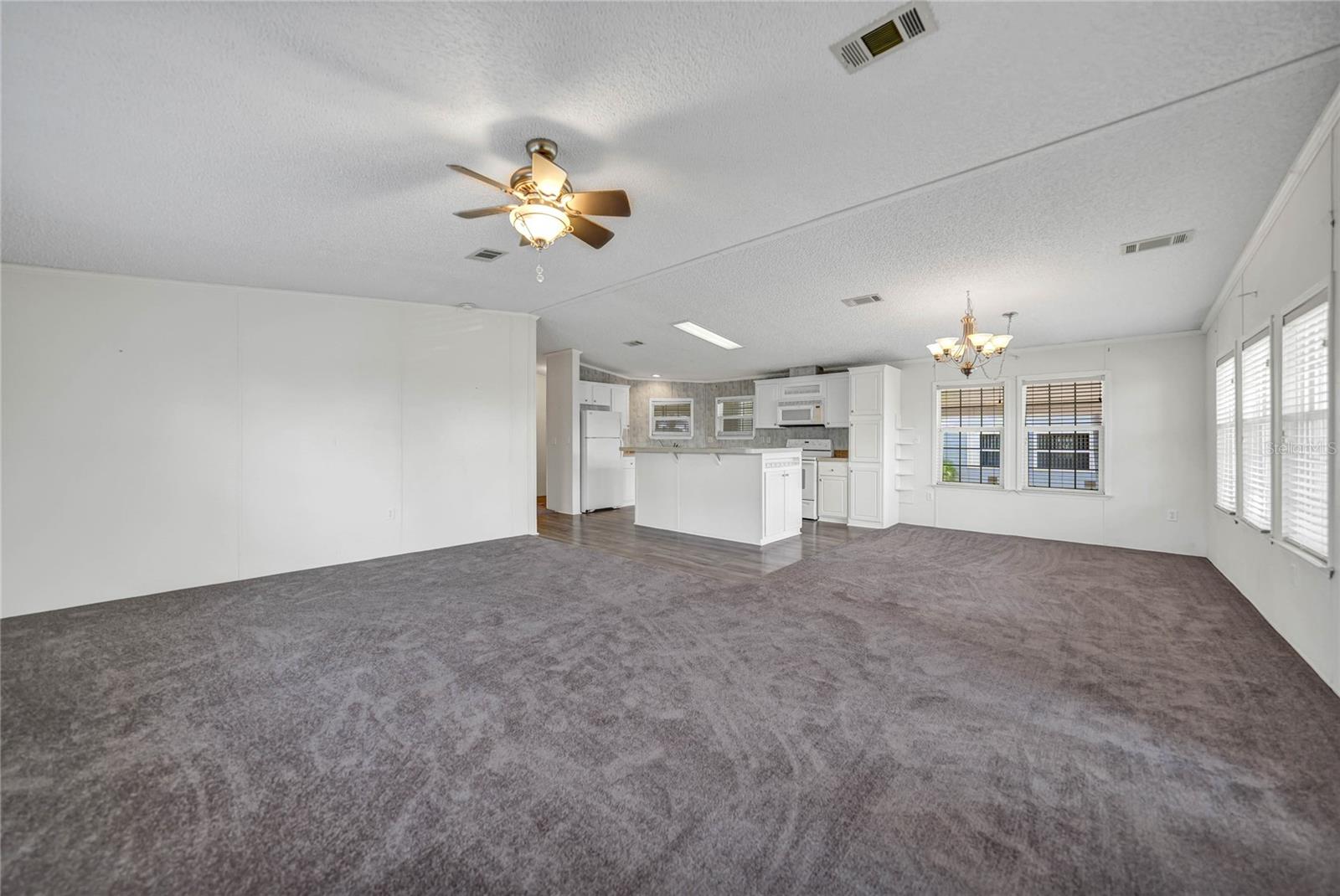 2100 KINGS HWY #206, PORT CHARLOTTE, FL, 33980