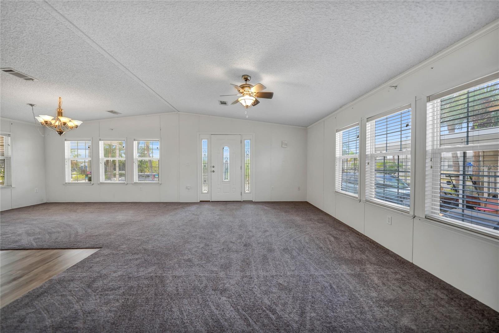 2100 KINGS HWY #206, PORT CHARLOTTE, FL, 33980