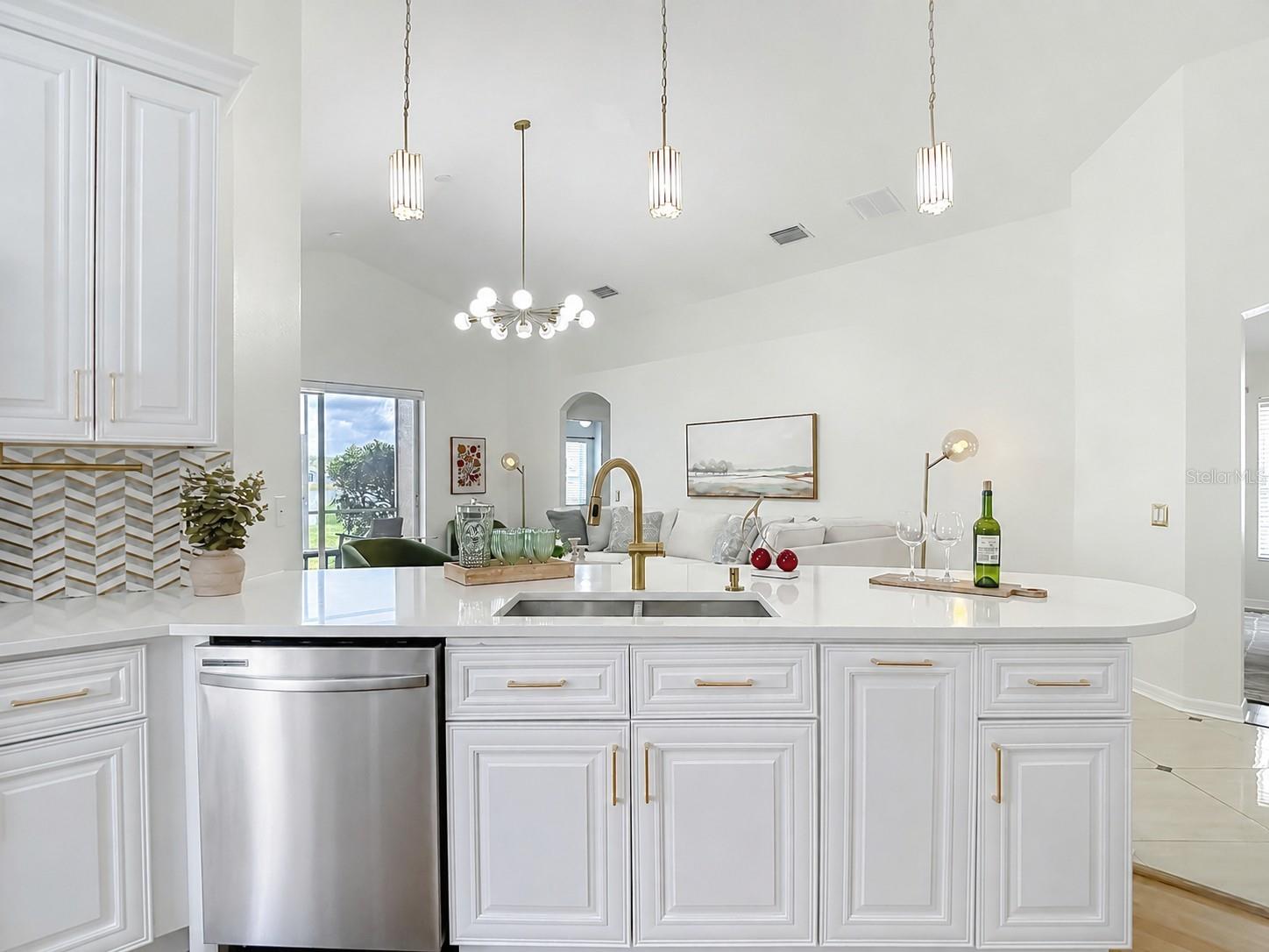 2818 MUSKY MINT DR, LAND O LAKES, FL, 34638