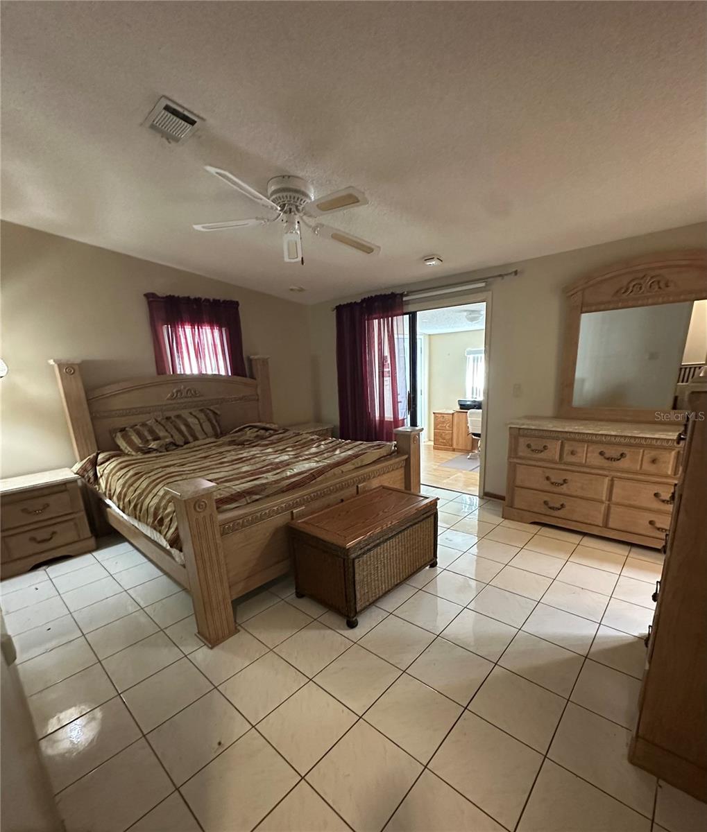 907 ORCHID ST, THE VILLAGES, FL, 32159