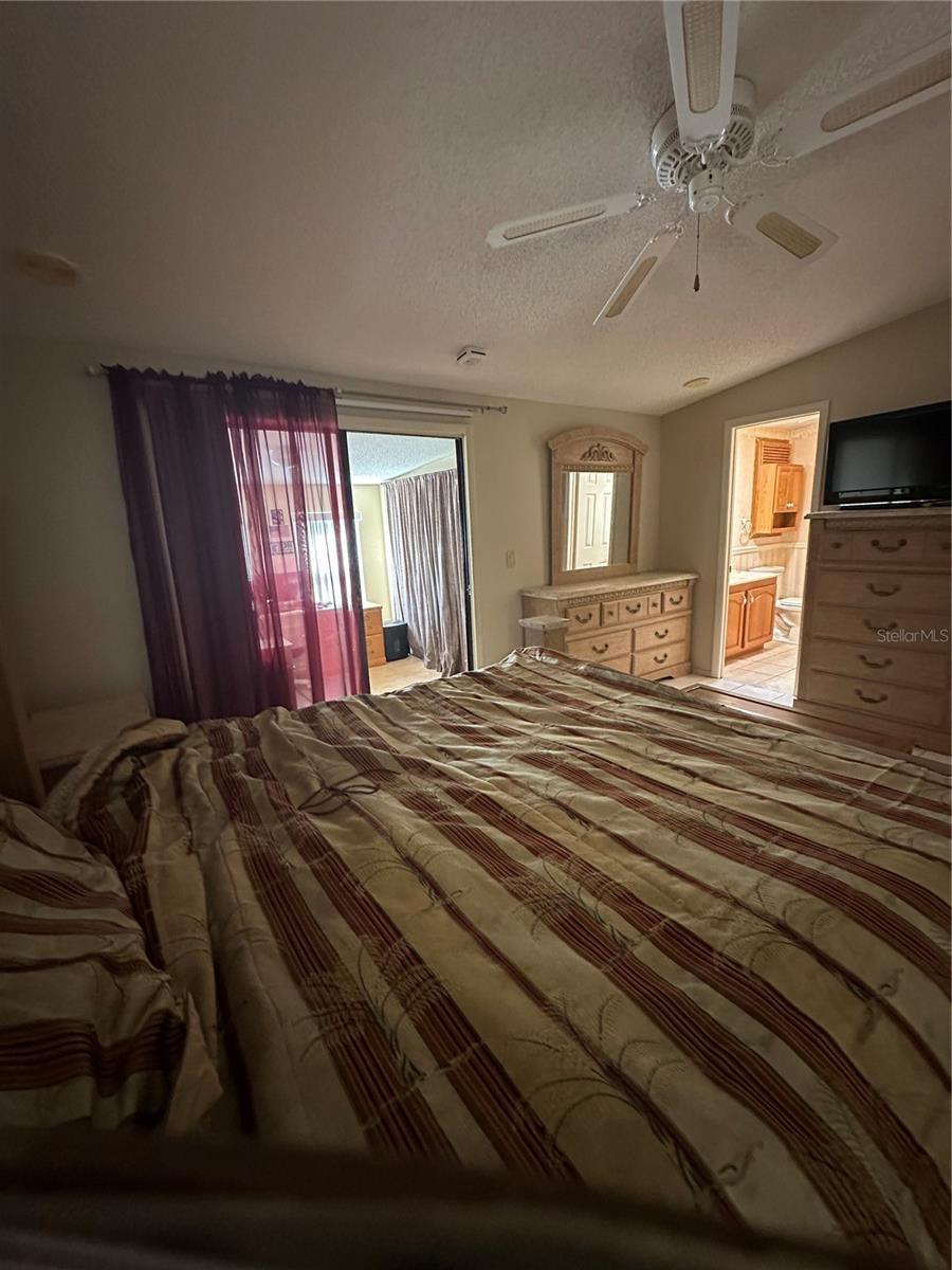 907 ORCHID ST, THE VILLAGES, FL, 32159