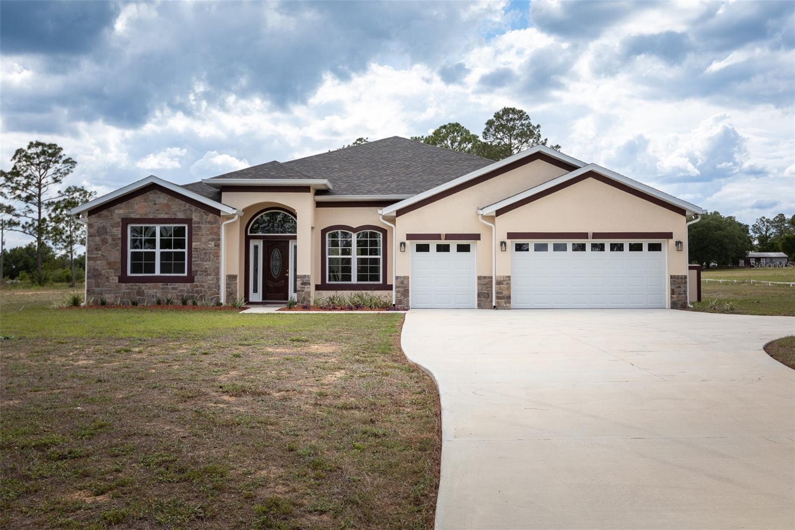 41289 COUNTY ROAD 452, LEESBURG, FL, 34788