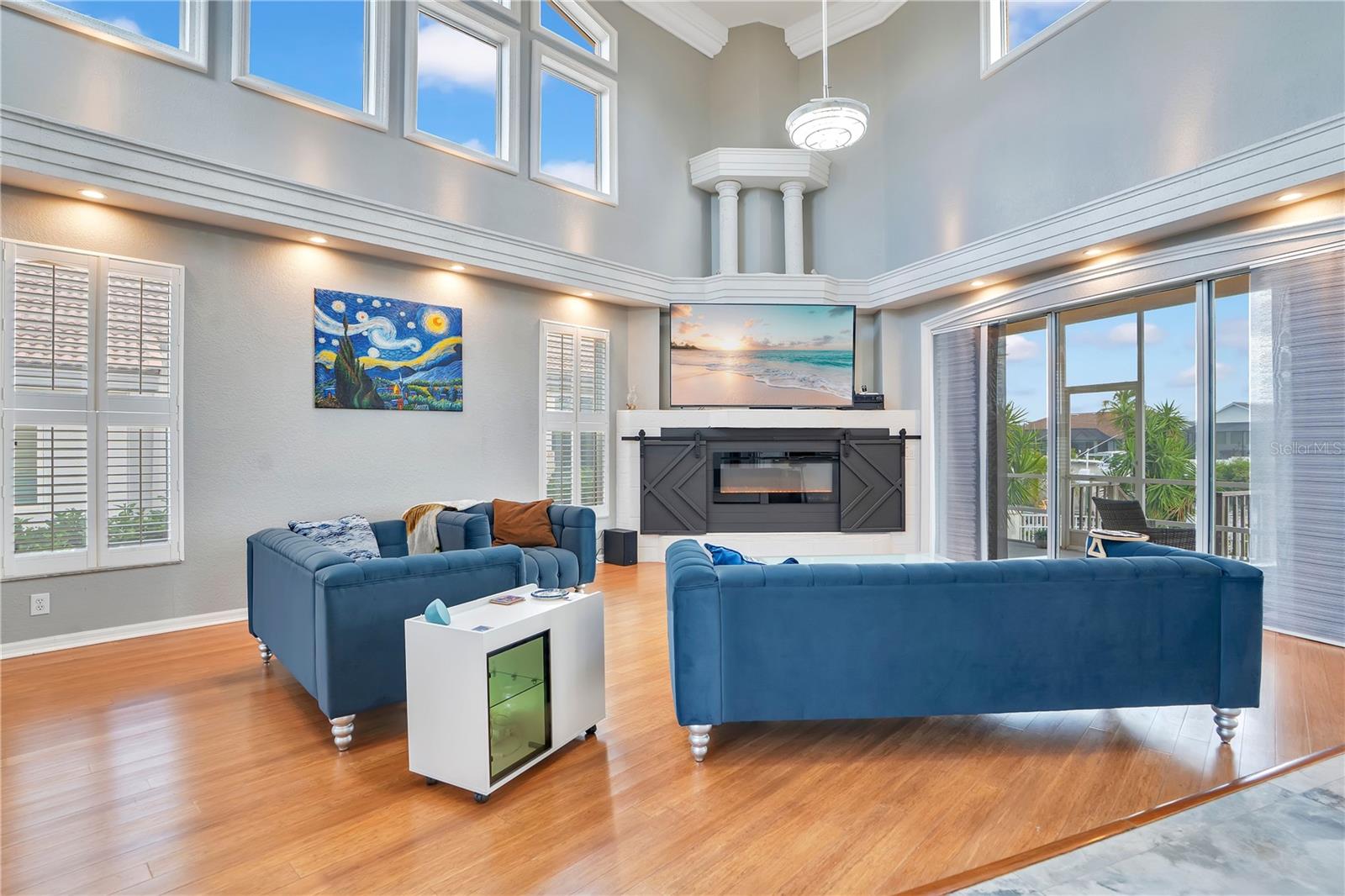 934 SYMPHONY ISLES BLVD, APOLLO BEACH, FL, 33572