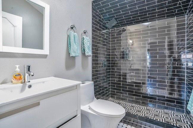 934 SYMPHONY ISLES BLVD, APOLLO BEACH, FL, 33572