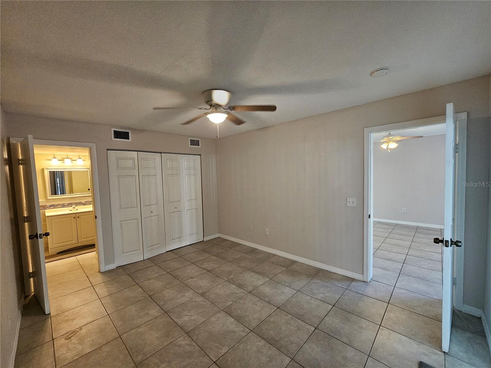 8200 FAIRWAYS CIR #B102, OCALA, FL, 34472