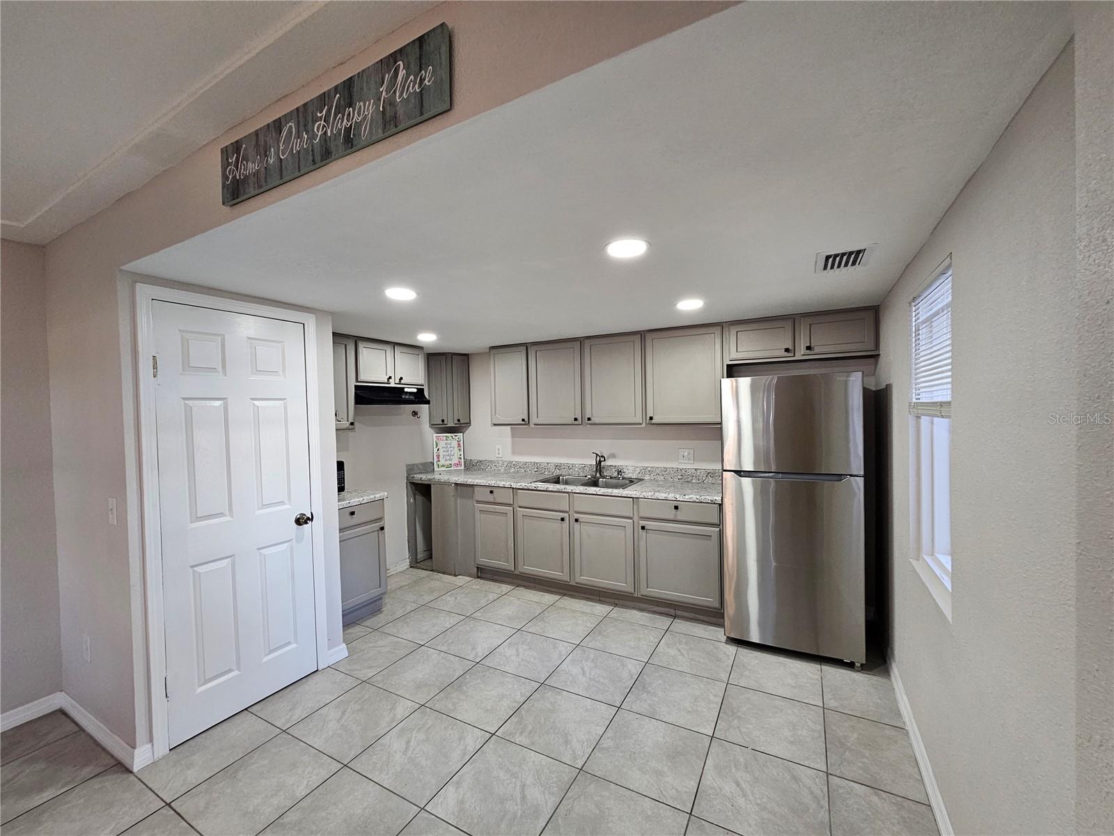 8200 FAIRWAYS CIR #B102, OCALA, FL, 34472