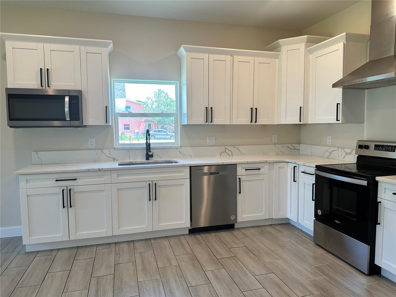 1404 LOWRY AVE E, HAINES CITY, FL, 33844