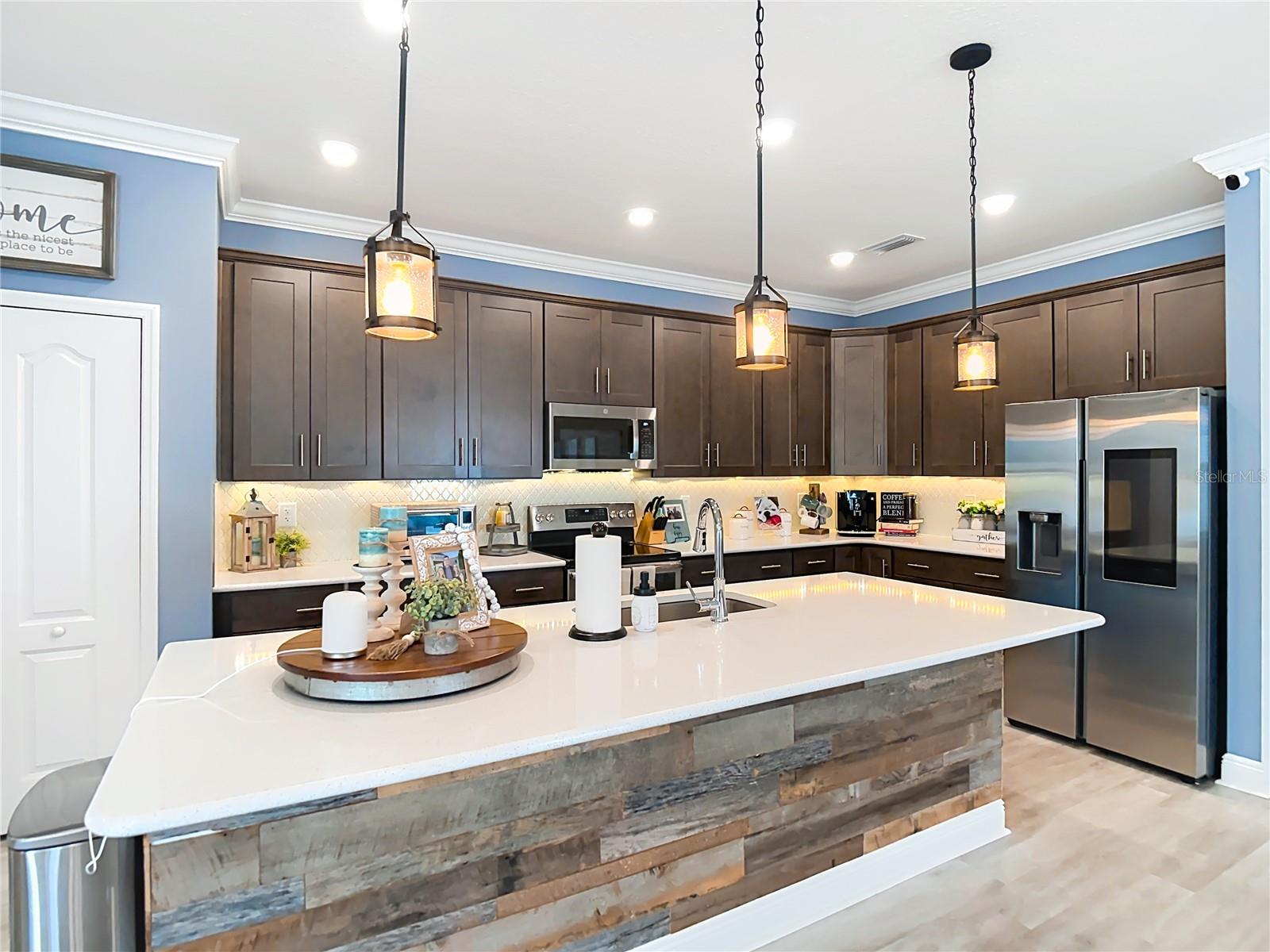 30980 JAZZ LEAF PL, SAN ANTONIO, FL, 33576