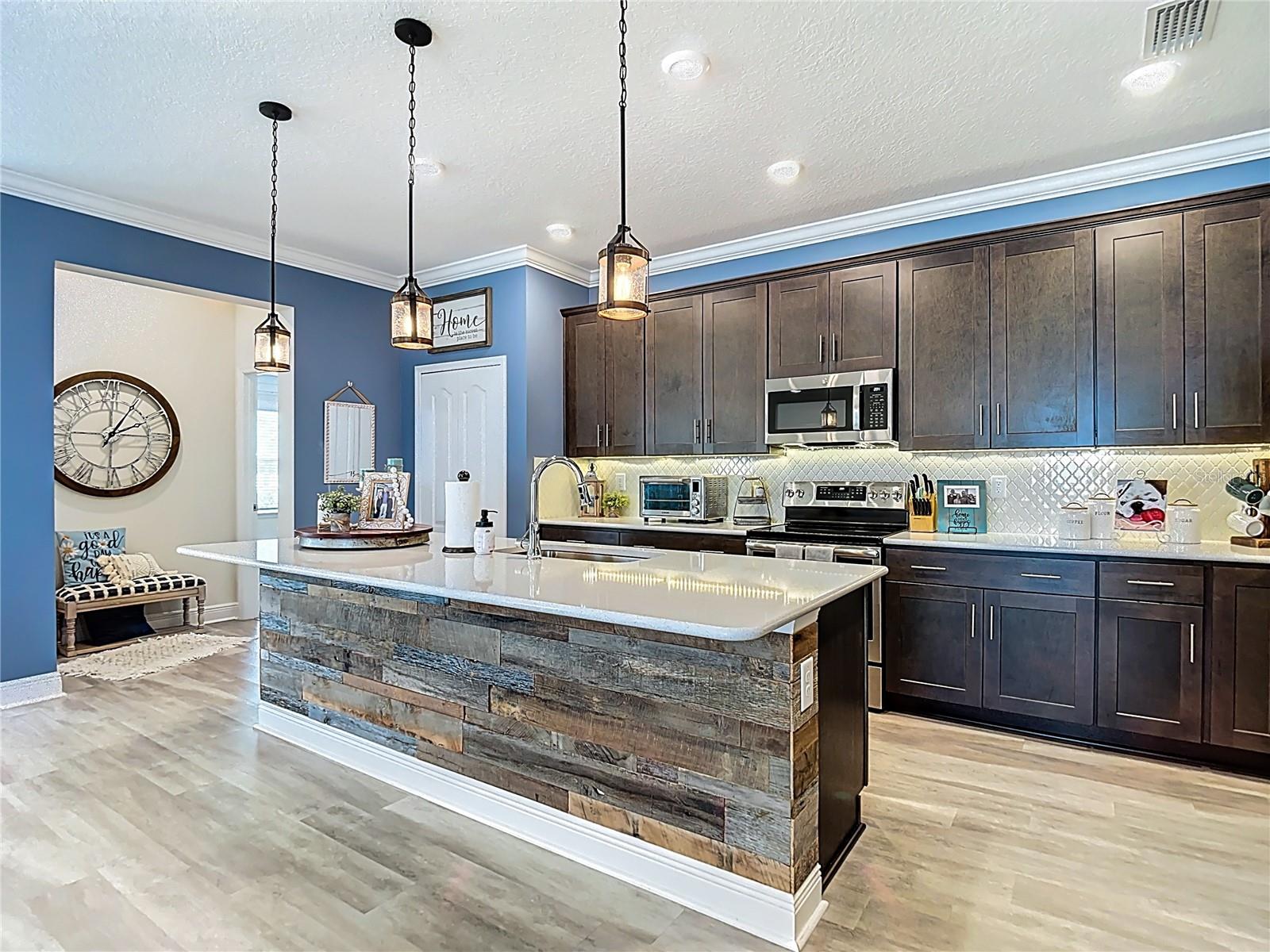 30980 JAZZ LEAF PL, SAN ANTONIO, FL, 33576