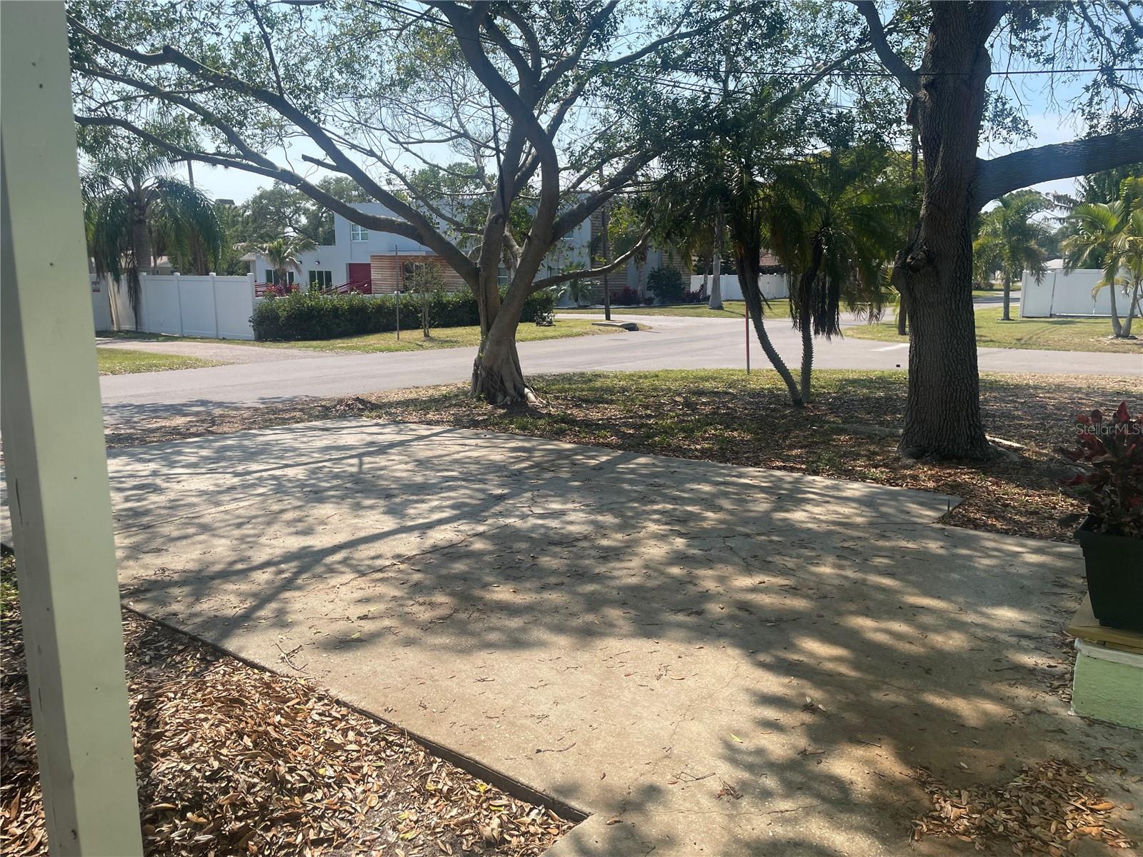 10825 NAVAJO DR, ST PETERSBURG, FL, 33708