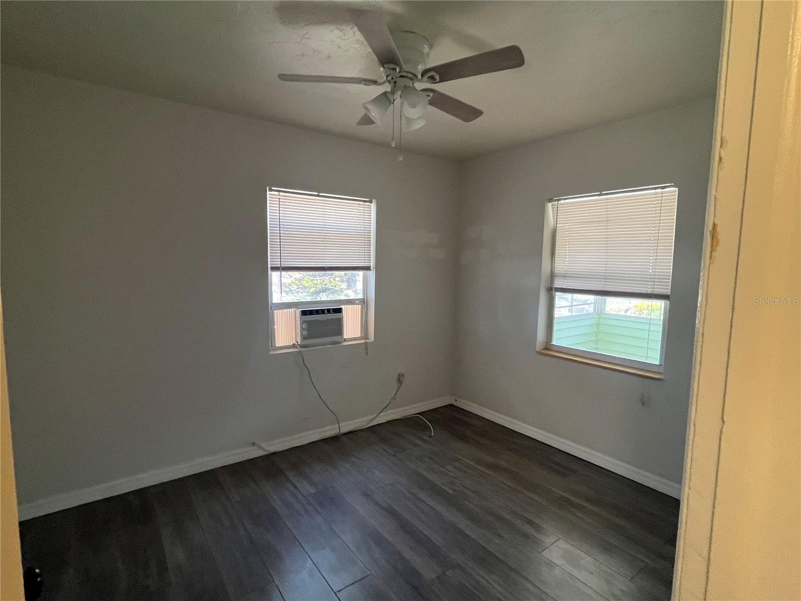 10825 NAVAJO DR, ST PETERSBURG, FL, 33708