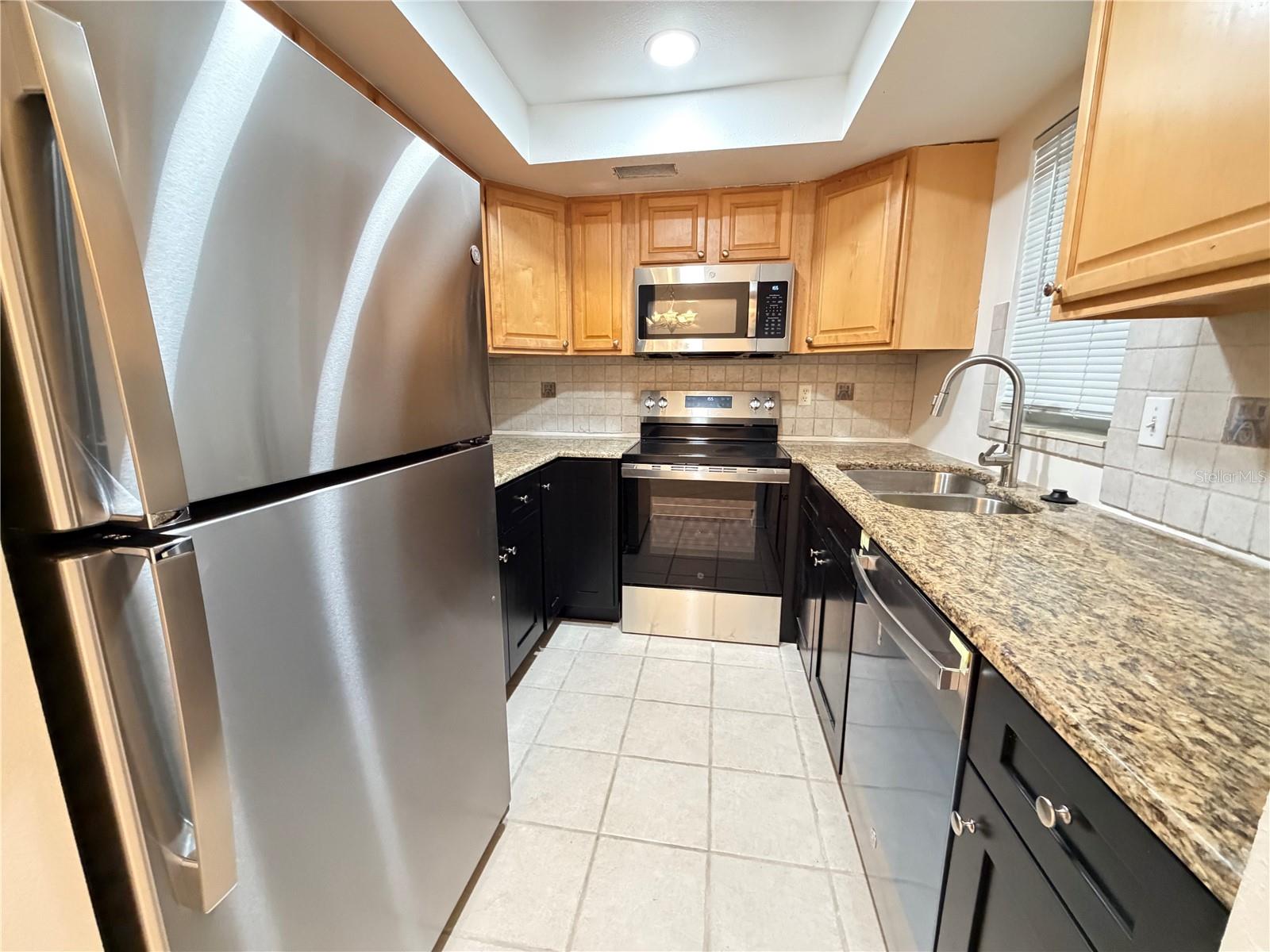 4533 MARINE PKWY #102, NEW PORT RICHEY, FL, 34652