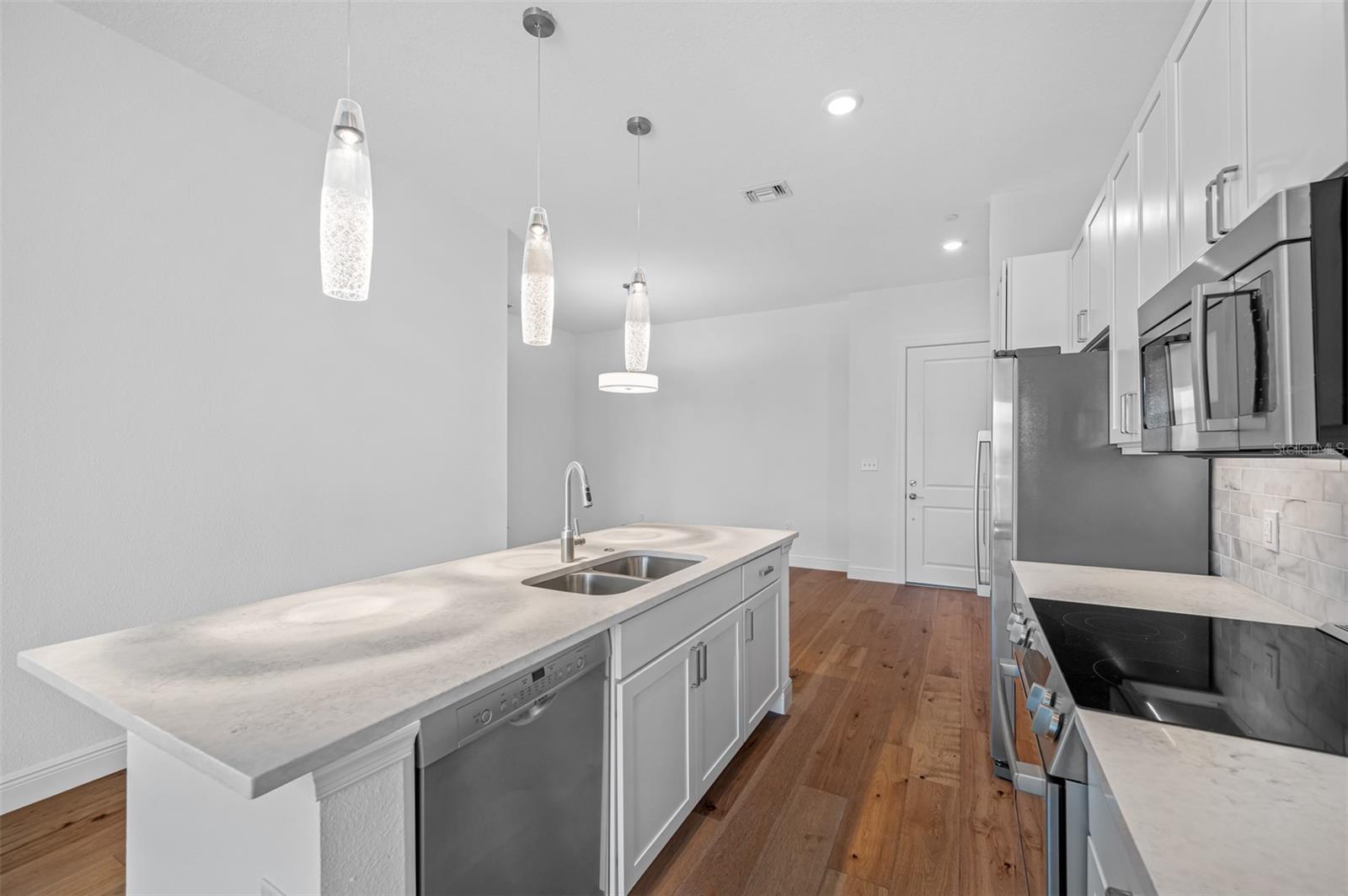 644 3RD AVE S #508, ST PETERSBURG, FL, 33701