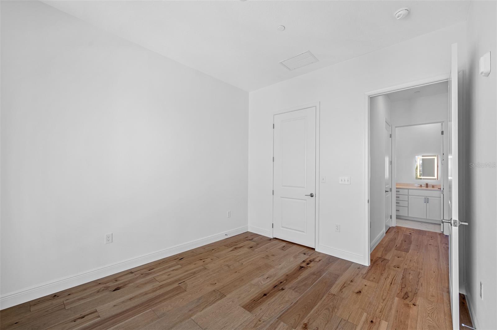 644 3RD AVE S #508, ST PETERSBURG, FL, 33701