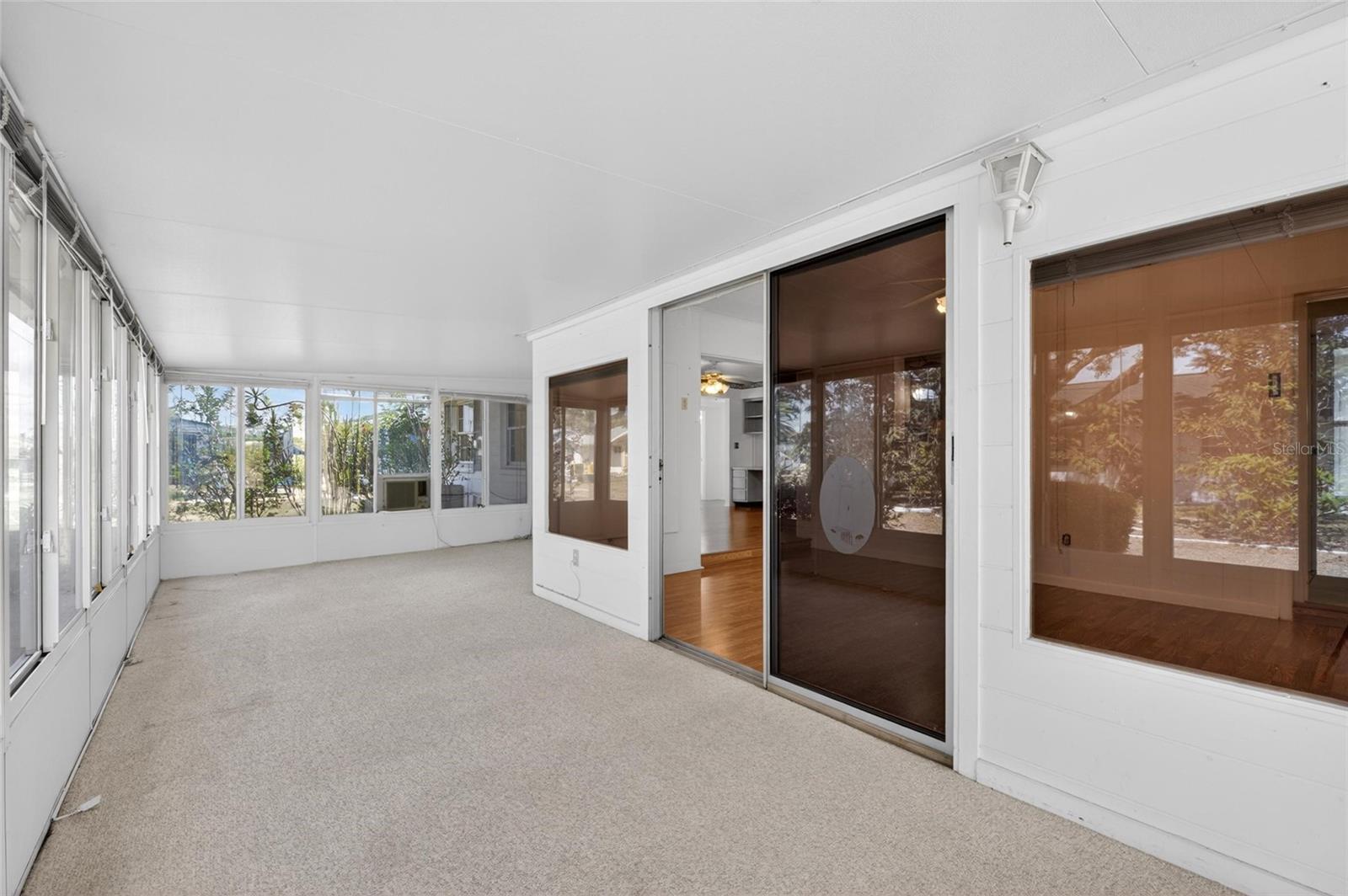 1210 VALLEY FORGE BLVD #9, SUN CITY CENTER, FL, 33573