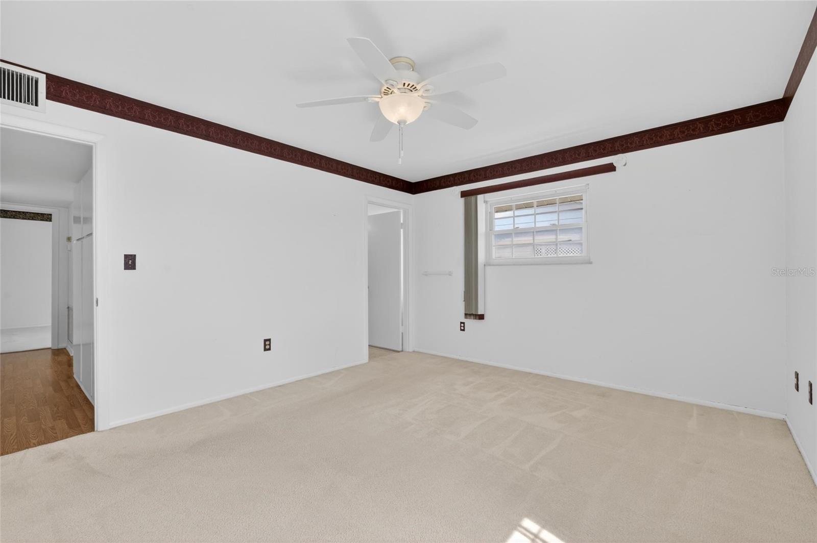 1210 VALLEY FORGE BLVD #9, SUN CITY CENTER, FL, 33573