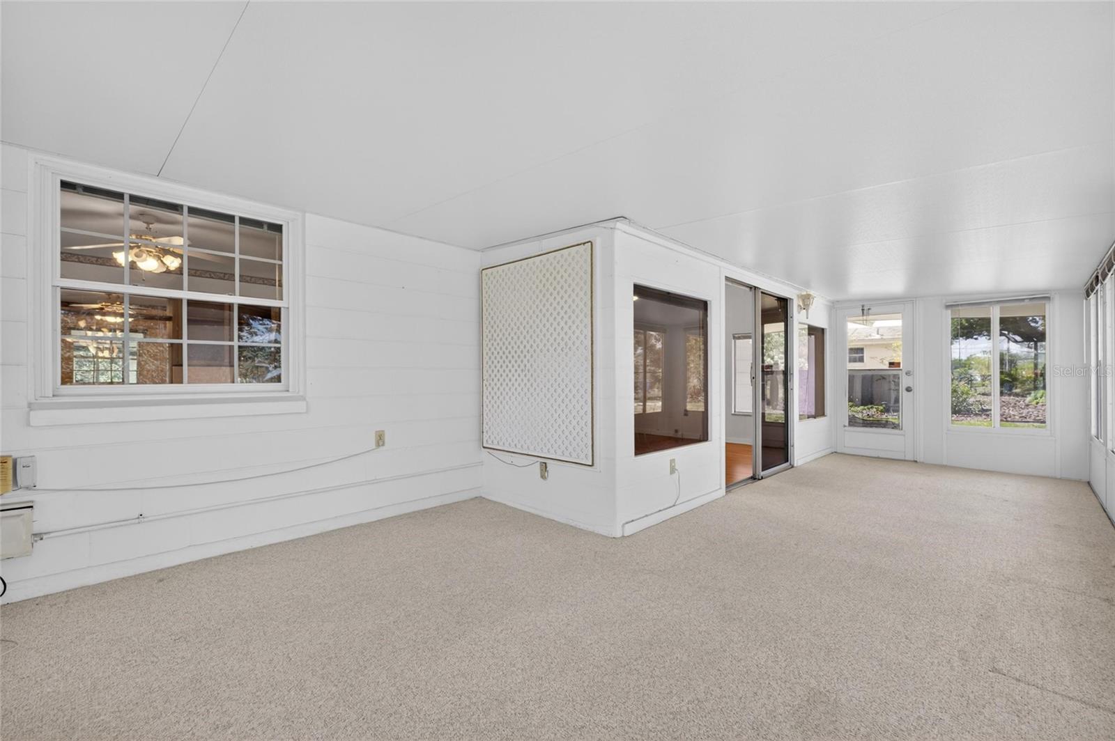 1210 VALLEY FORGE BLVD #9, SUN CITY CENTER, FL, 33573