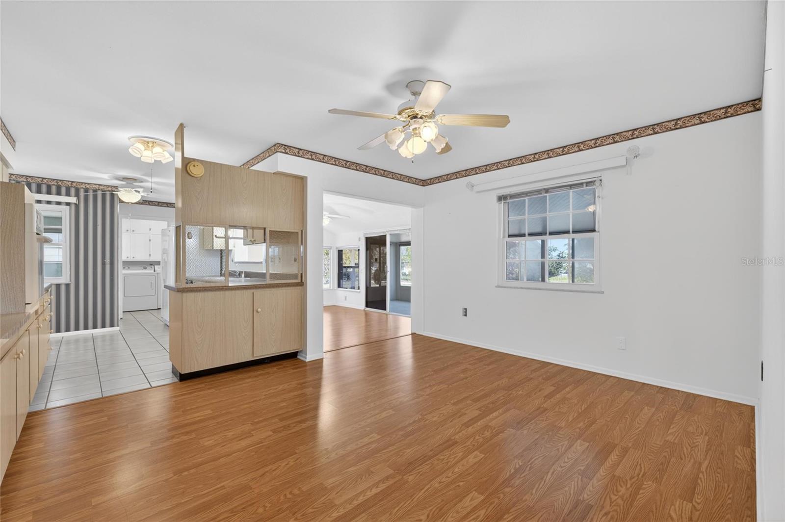 1210 VALLEY FORGE BLVD #9, SUN CITY CENTER, FL, 33573