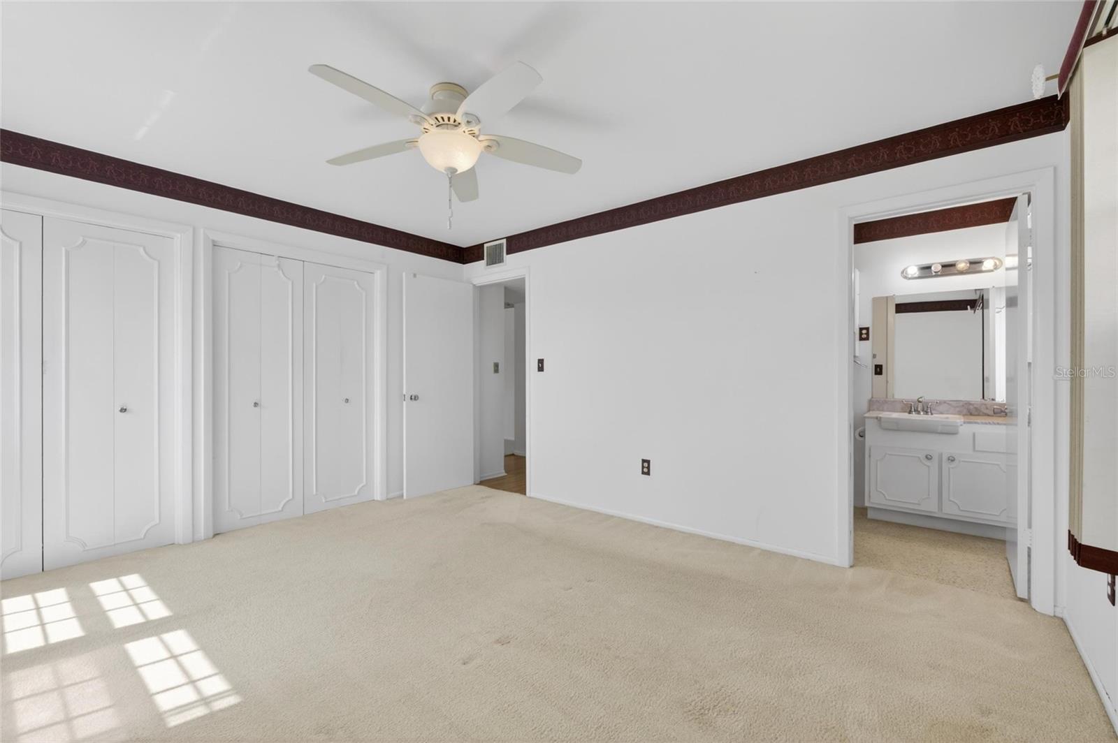 1210 VALLEY FORGE BLVD #9, SUN CITY CENTER, FL, 33573