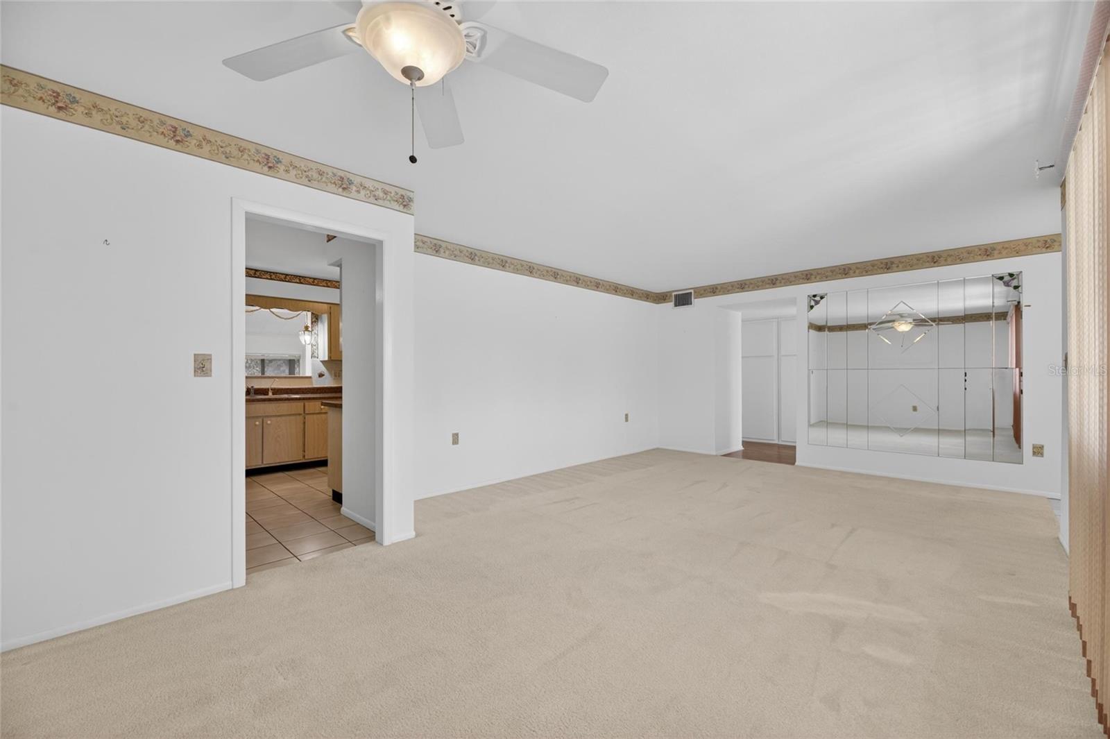 1210 VALLEY FORGE BLVD #9, SUN CITY CENTER, FL, 33573