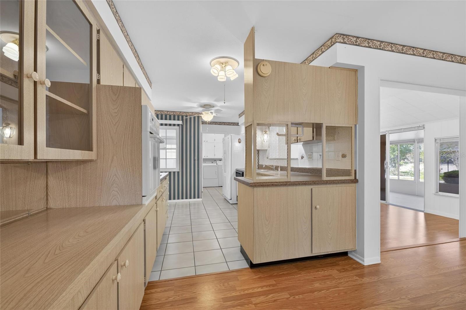 1210 VALLEY FORGE BLVD #9, SUN CITY CENTER, FL, 33573