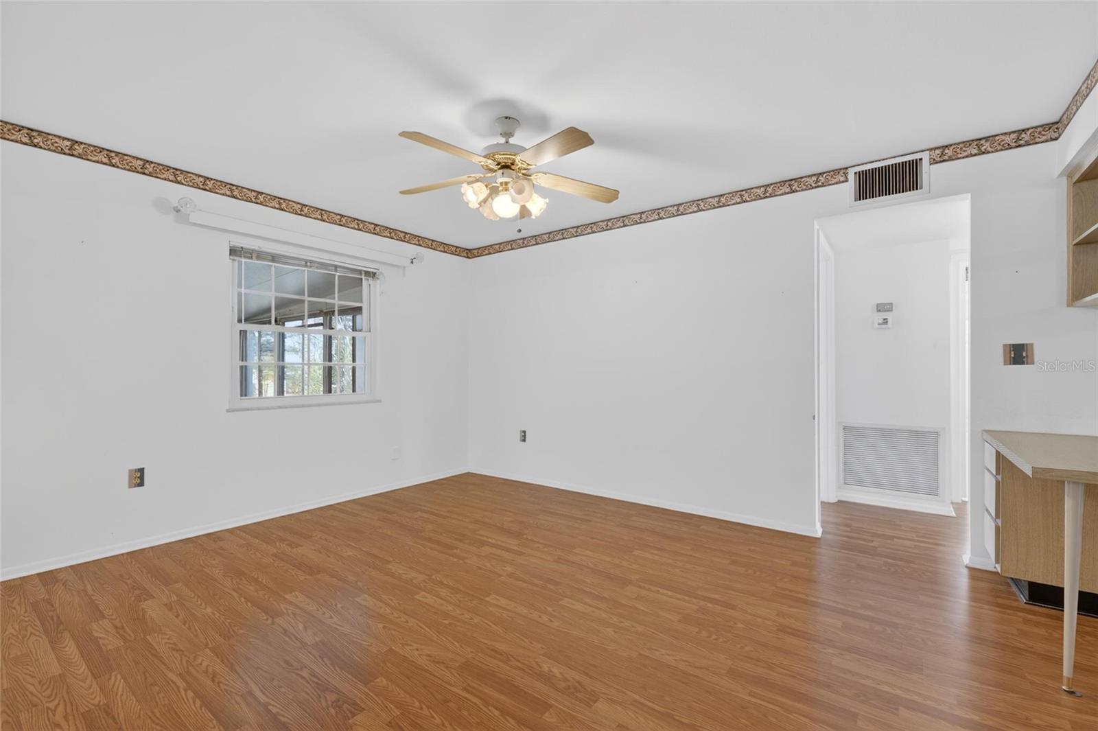 1210 VALLEY FORGE BLVD #9, SUN CITY CENTER, FL, 33573