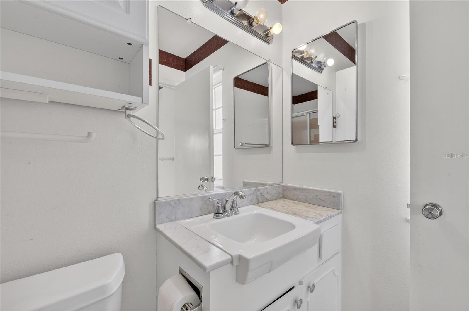 1210 VALLEY FORGE BLVD #9, SUN CITY CENTER, FL, 33573