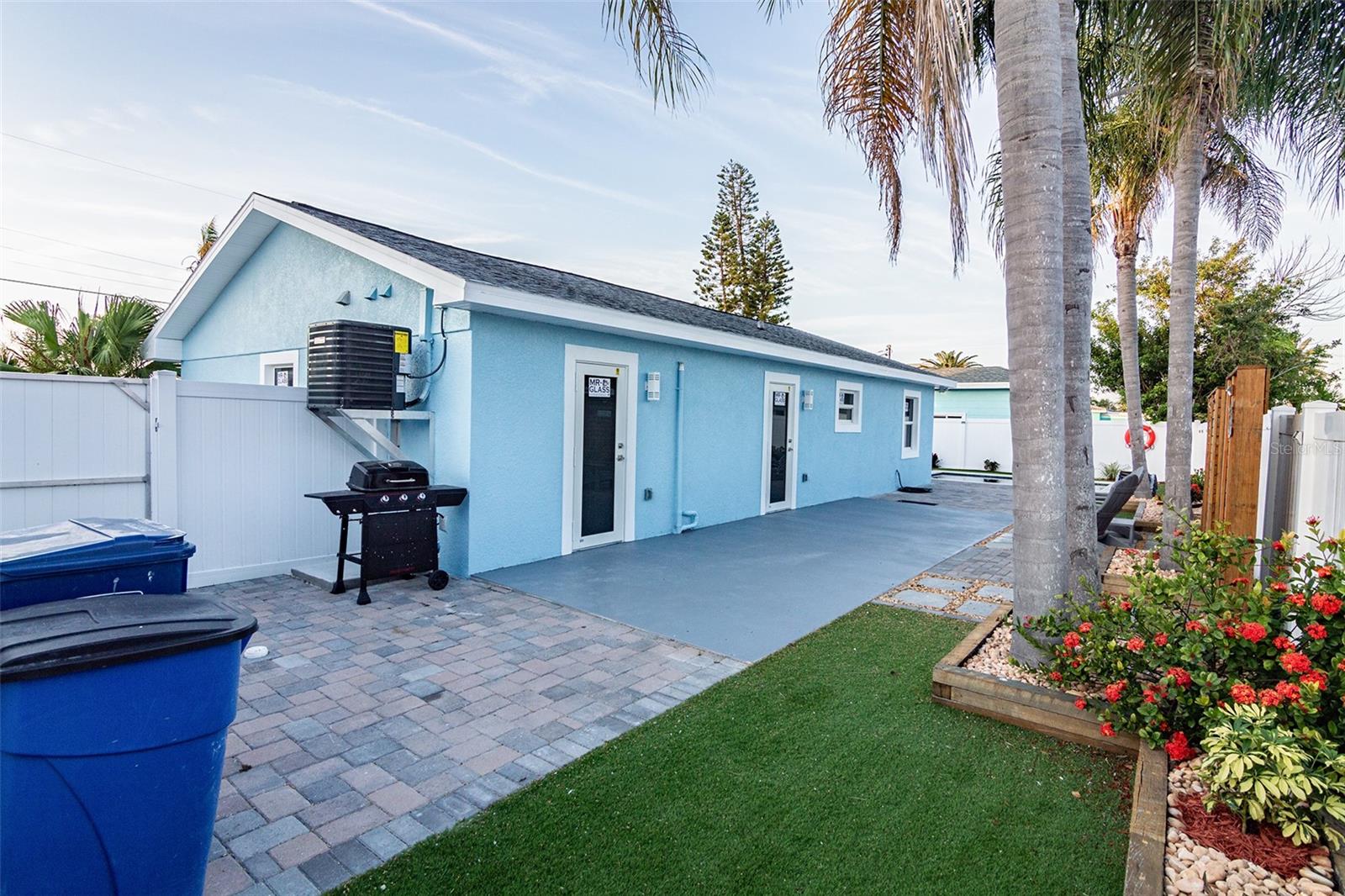 352 144TH AVE, MADEIRA BEACH, FL, 33708