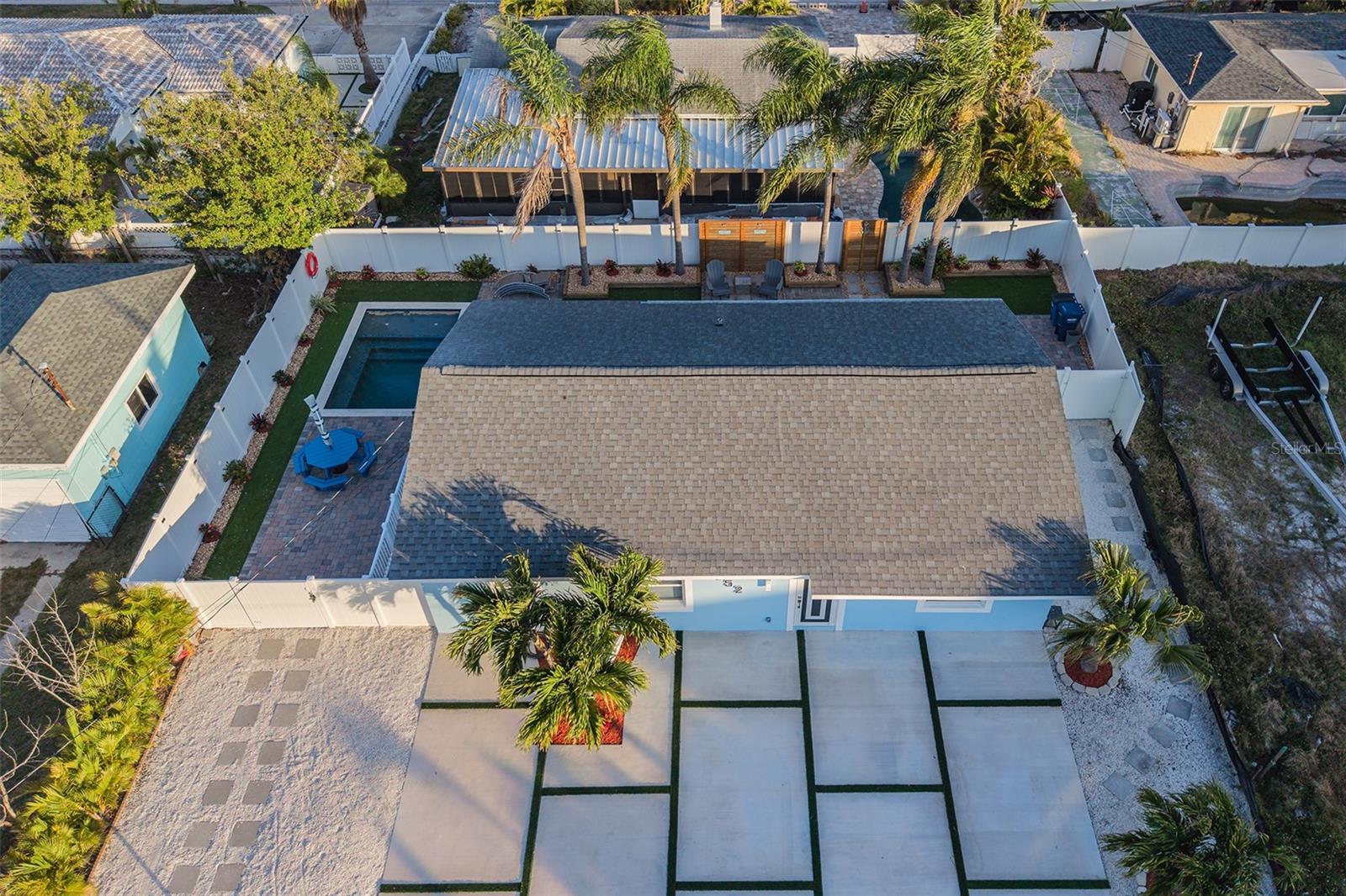 352 144TH AVE, MADEIRA BEACH, FL, 33708