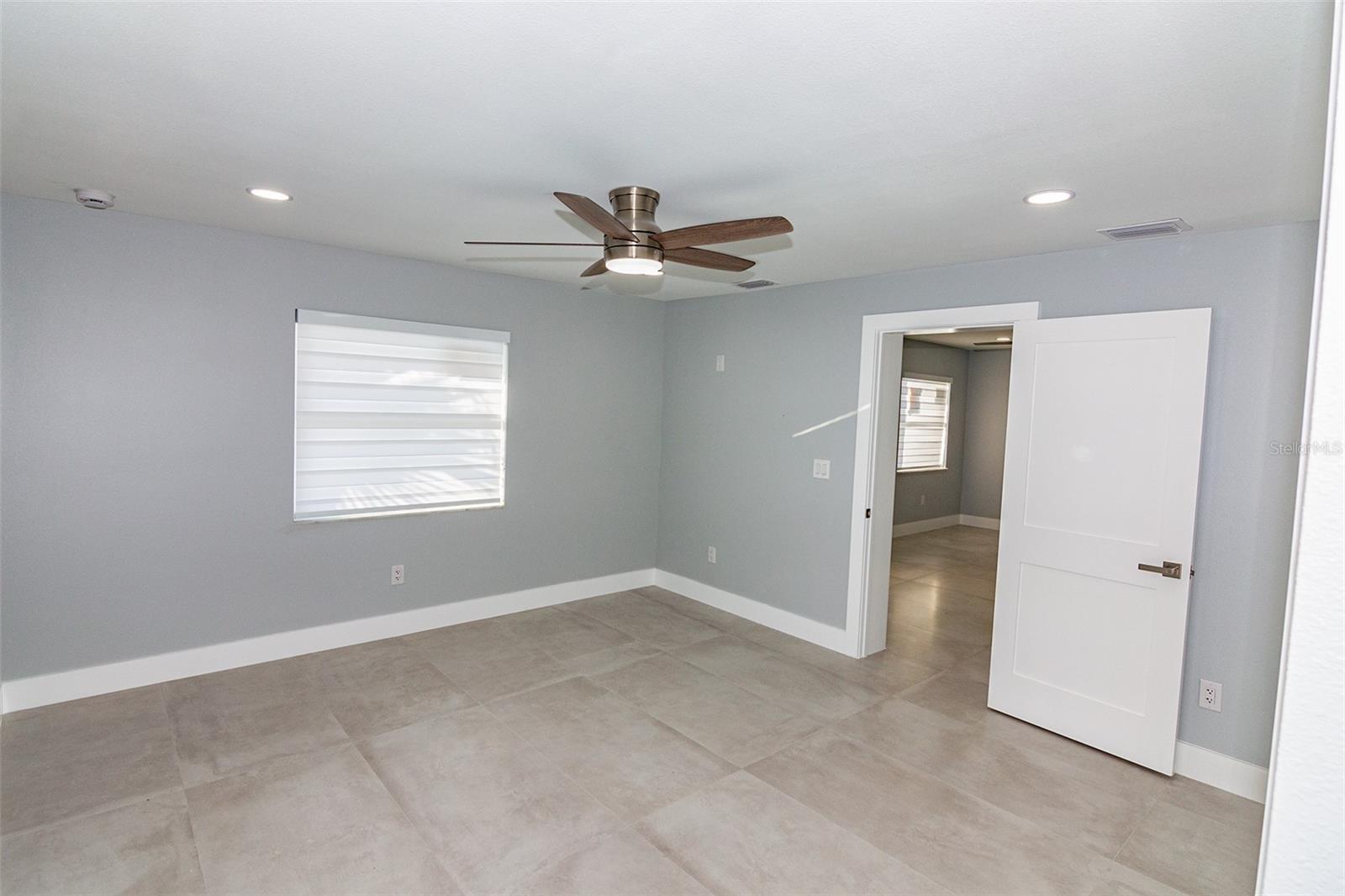 352 144TH AVE, MADEIRA BEACH, FL, 33708