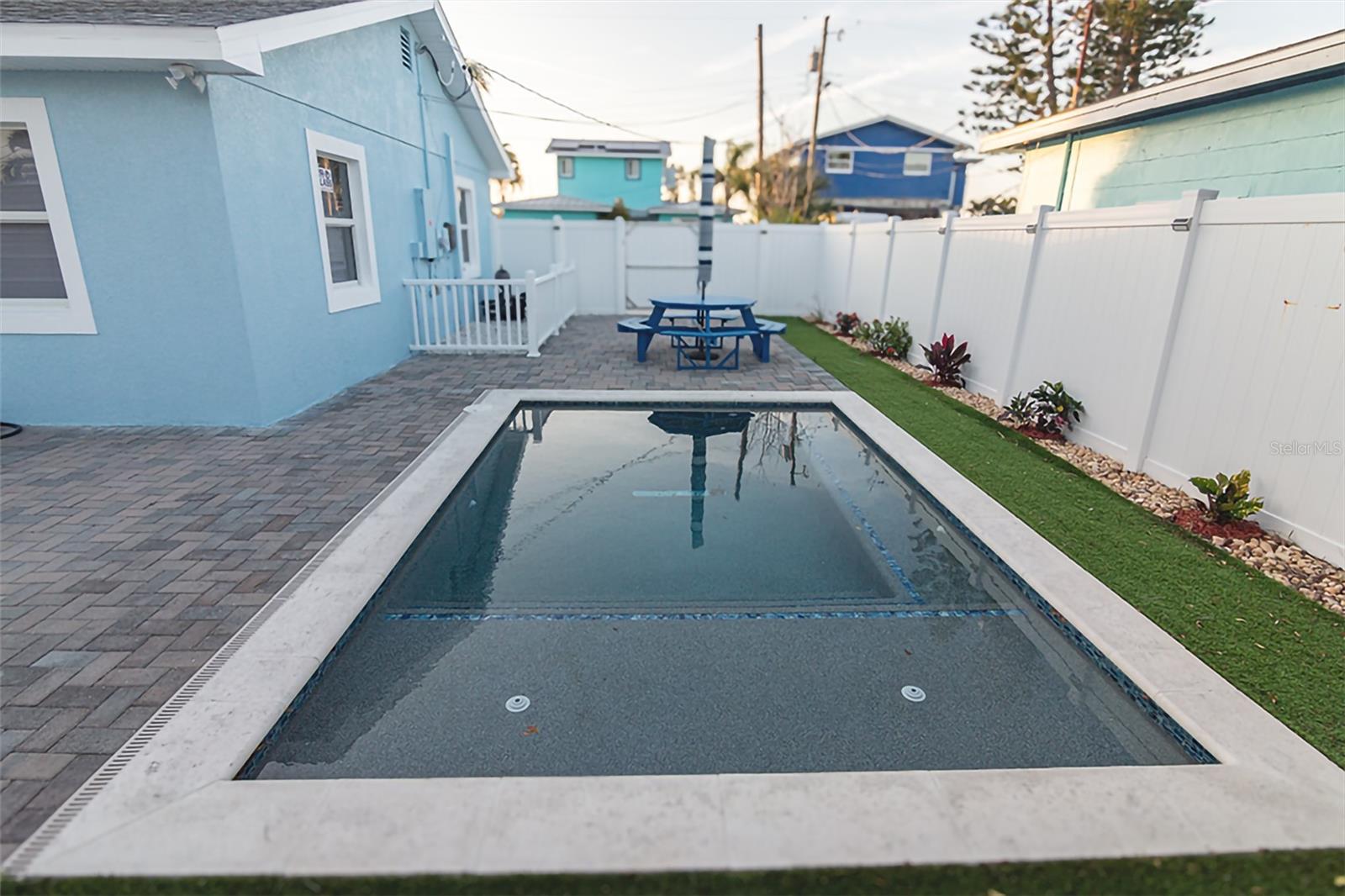 352 144TH AVE, MADEIRA BEACH, FL, 33708