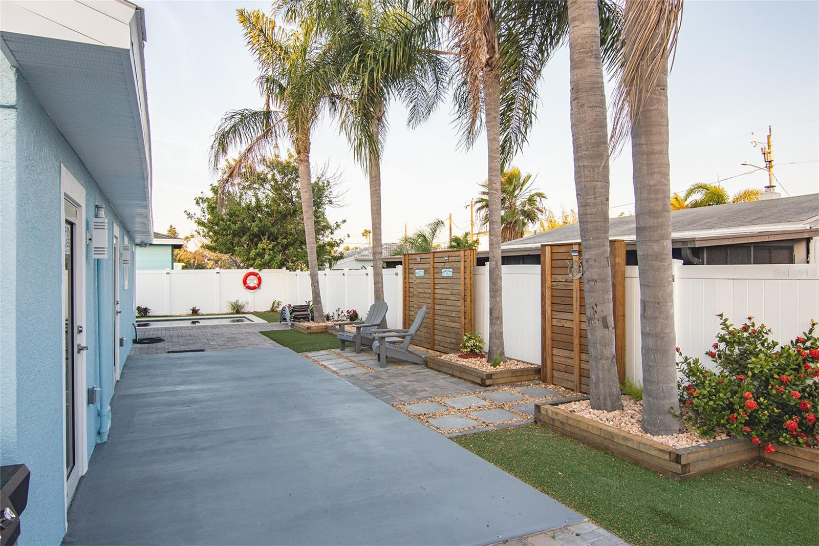 352 144TH AVE, MADEIRA BEACH, FL, 33708