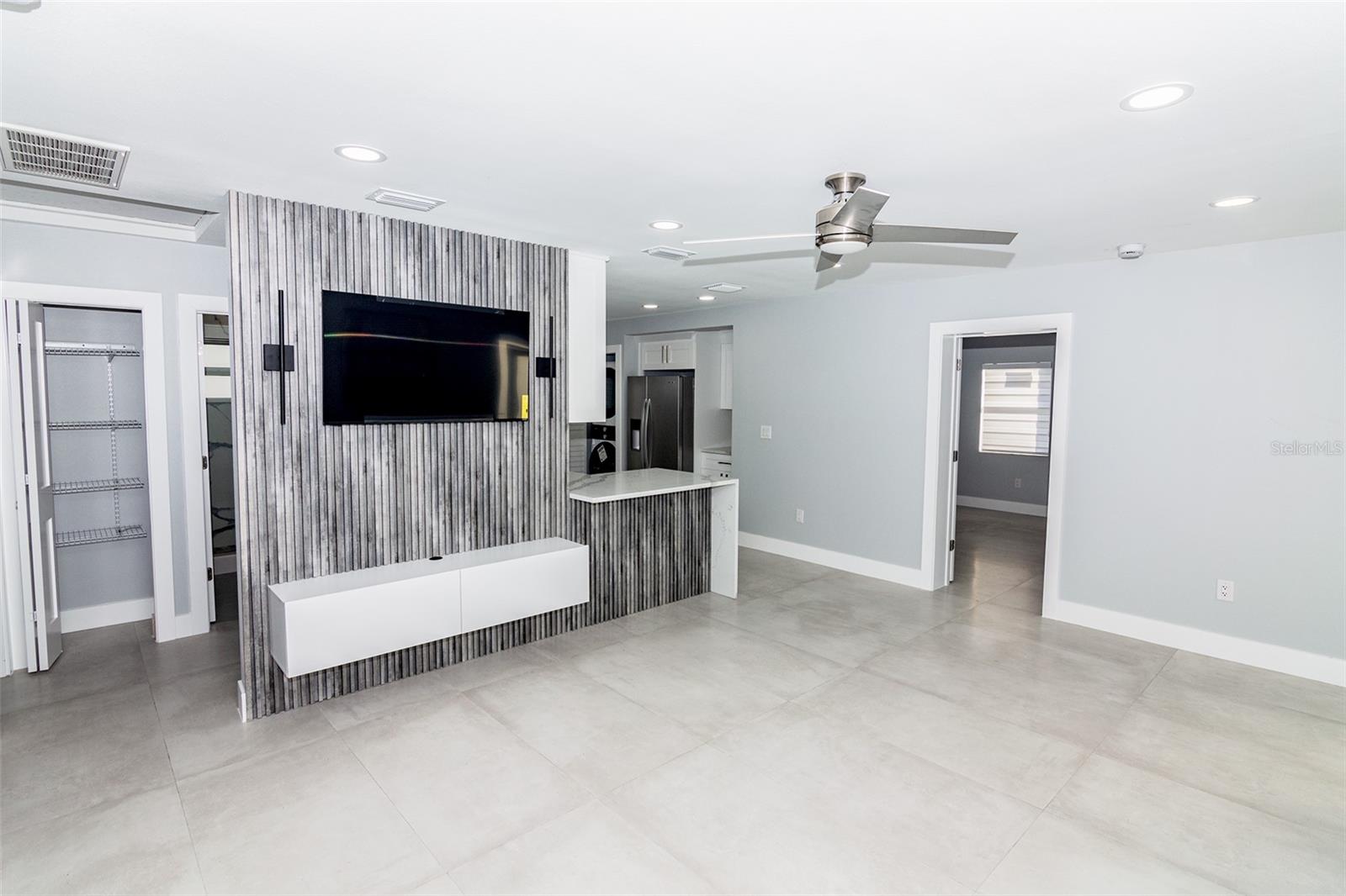 352 144TH AVE, MADEIRA BEACH, FL, 33708