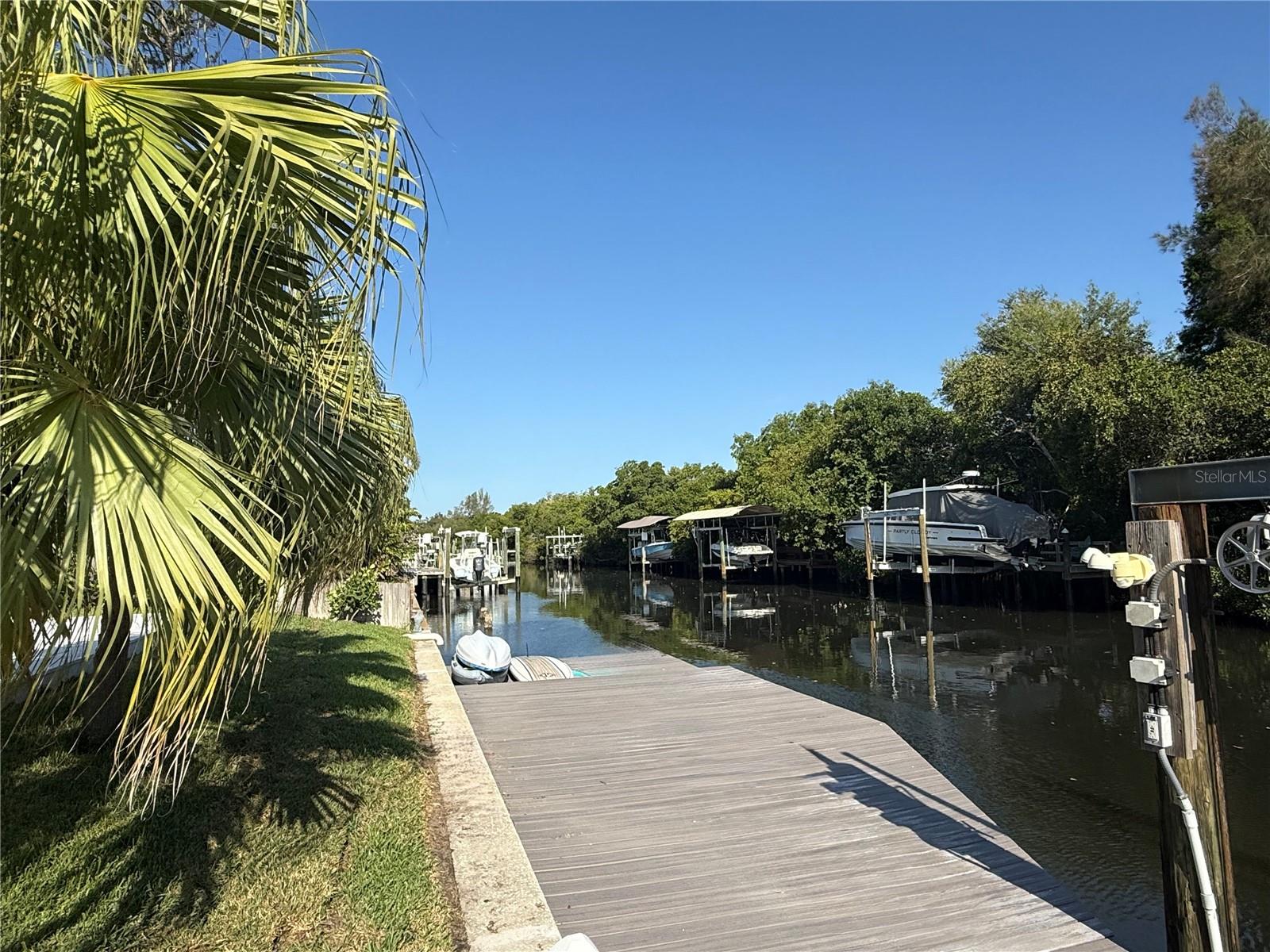 797 45TH AVE NE, ST PETERSBURG, FL, 33703