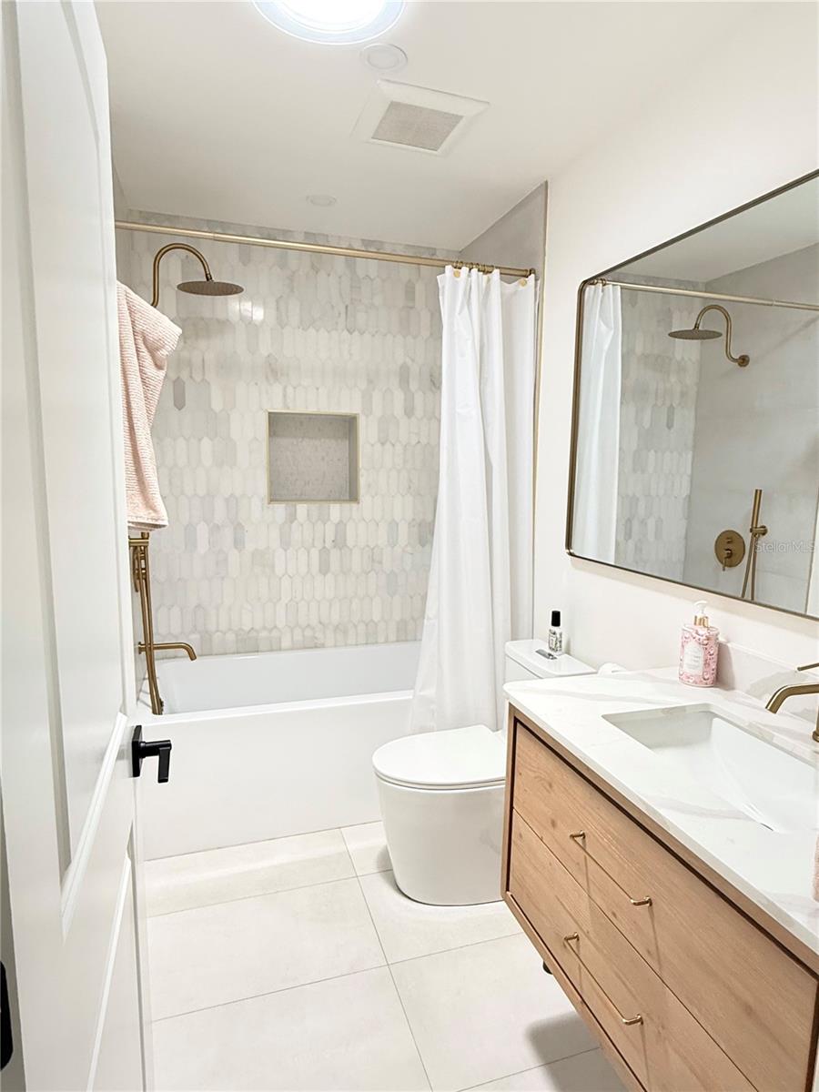 797 45TH AVE NE, ST PETERSBURG, FL, 33703