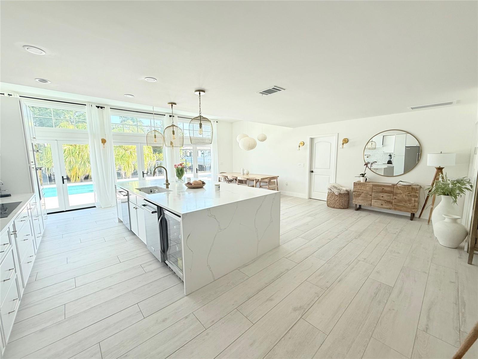 797 45TH AVE NE, ST PETERSBURG, FL, 33703