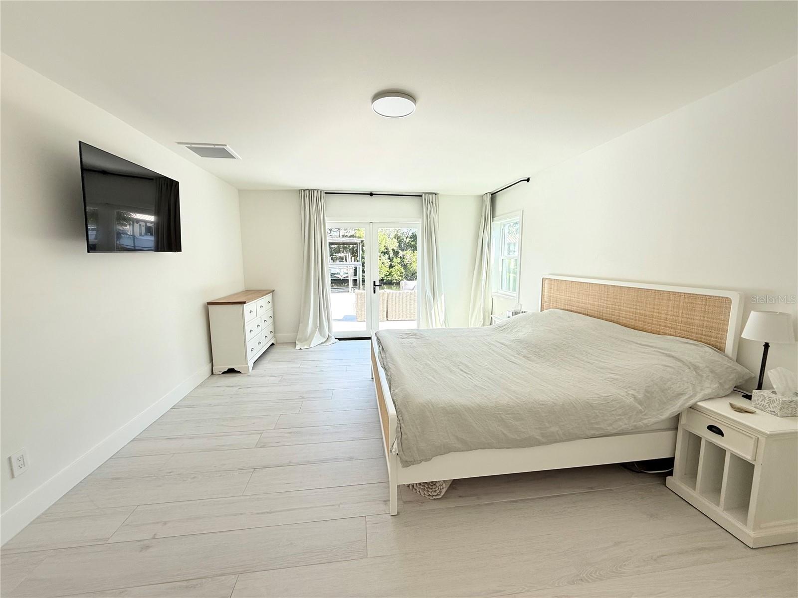 797 45TH AVE NE, ST PETERSBURG, FL, 33703