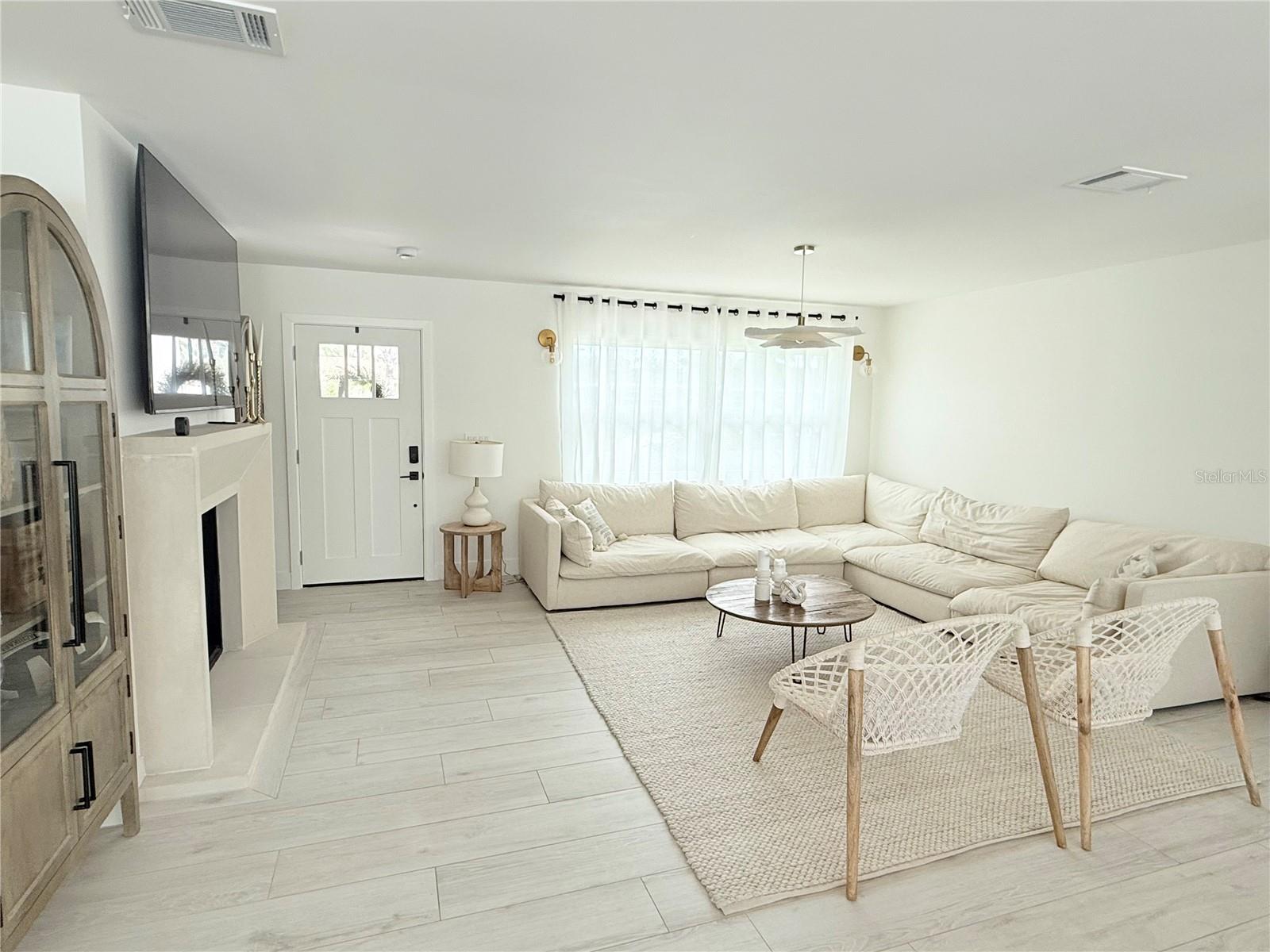 797 45TH AVE NE, ST PETERSBURG, FL, 33703