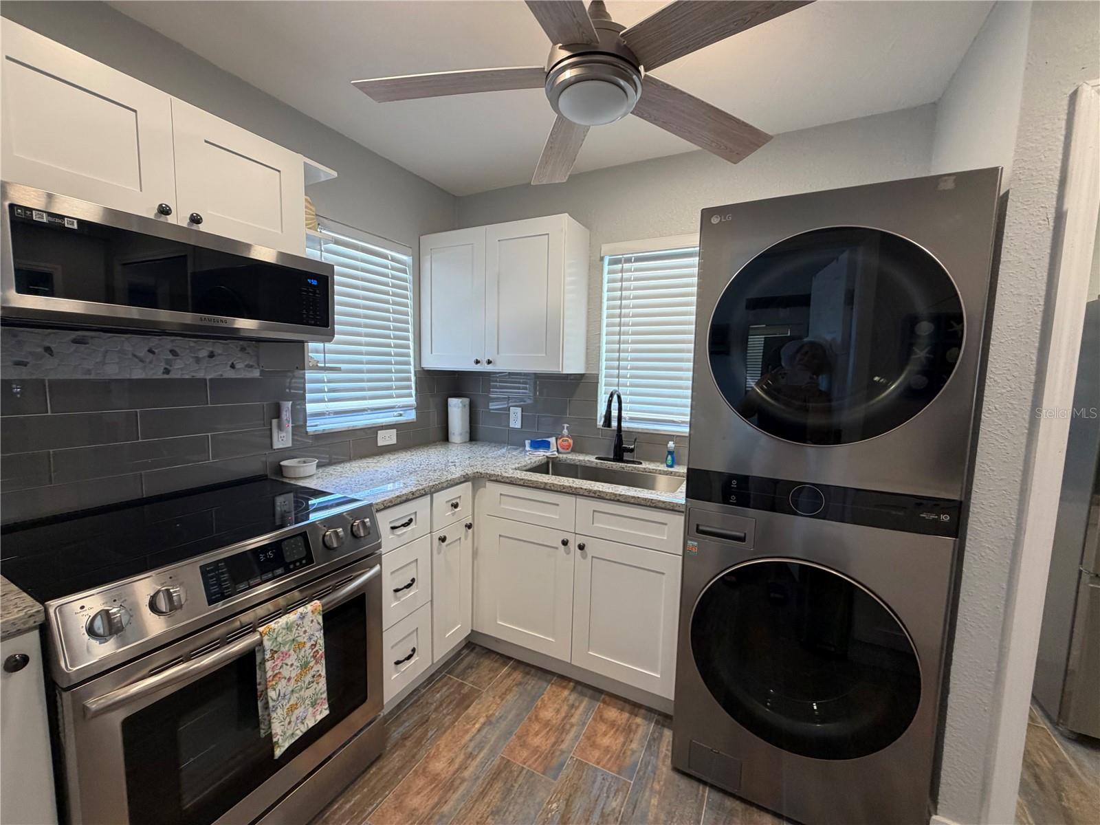 5053 N BEACH RD #9E/W, ENGLEWOOD, FL, 34223