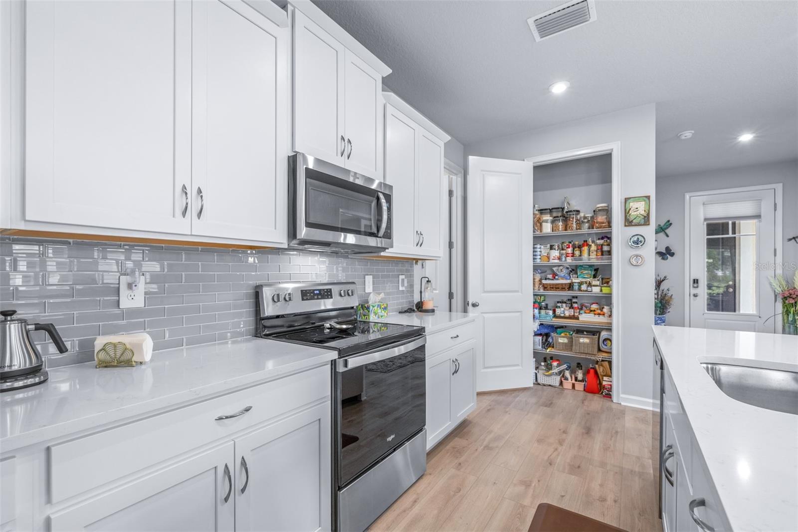 6131 TIMBERDALE AVE, WESLEY CHAPEL, FL, 33545